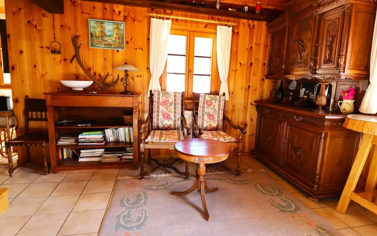 Semi-detached chalet with independent studio and beautiful unobstructed view - Photo 3 of 10