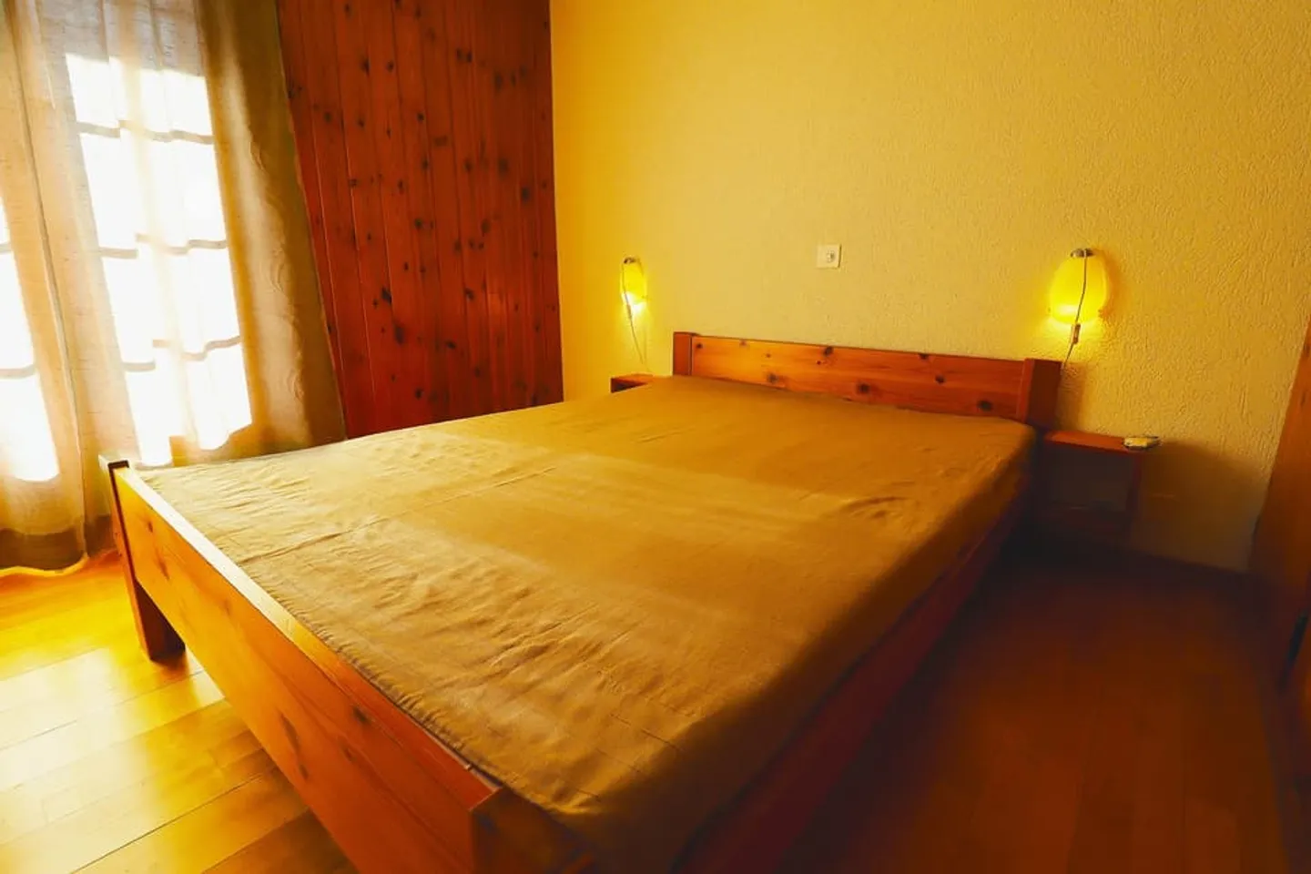 Semi-detached chalet with independent studio and beautiful unobstructed view - Photo 7 of 10