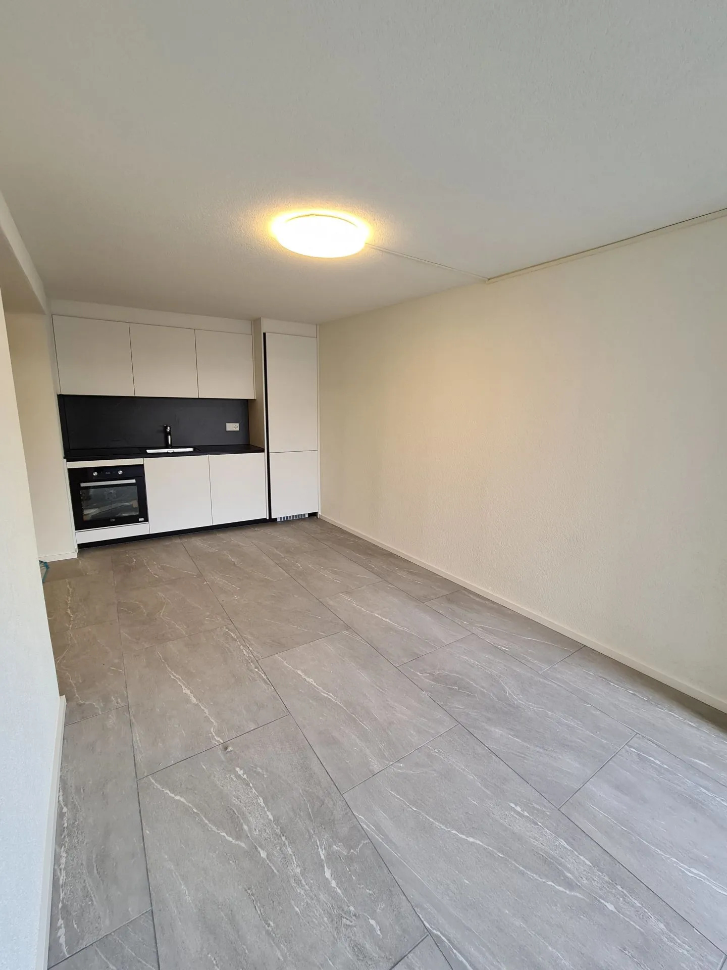 Charmante 1.5 Zimmer Wohnung - Foto 3 von 7