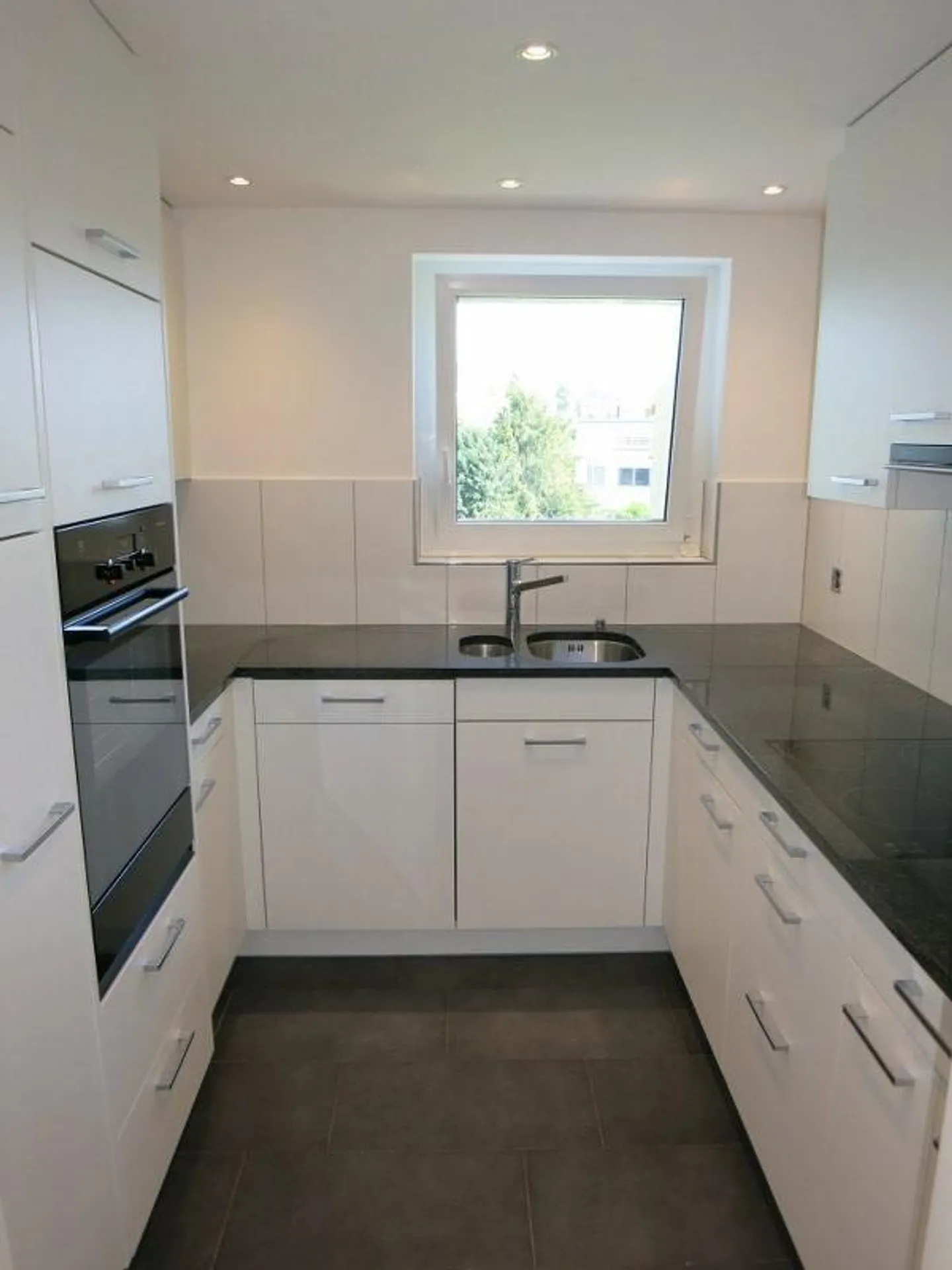 Vie centrale et calme à Wil - Photo 2 sur 8