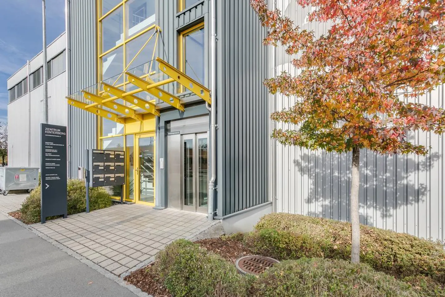 Réalisez votre idée d'entreprise au centre de Hinterberg - Photo 2 sur 8