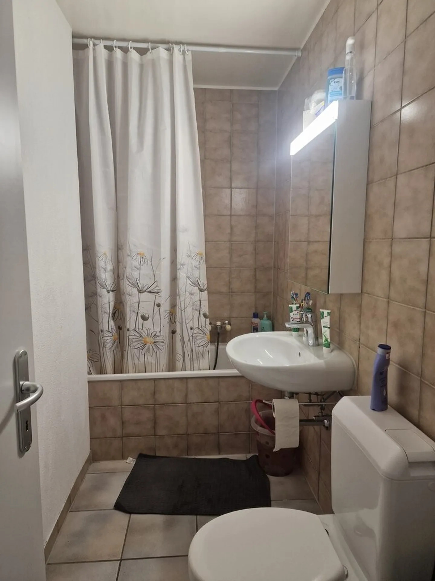 Magnifique logement situé dans un quartier verdoyant ! - Photo 5 sur 6