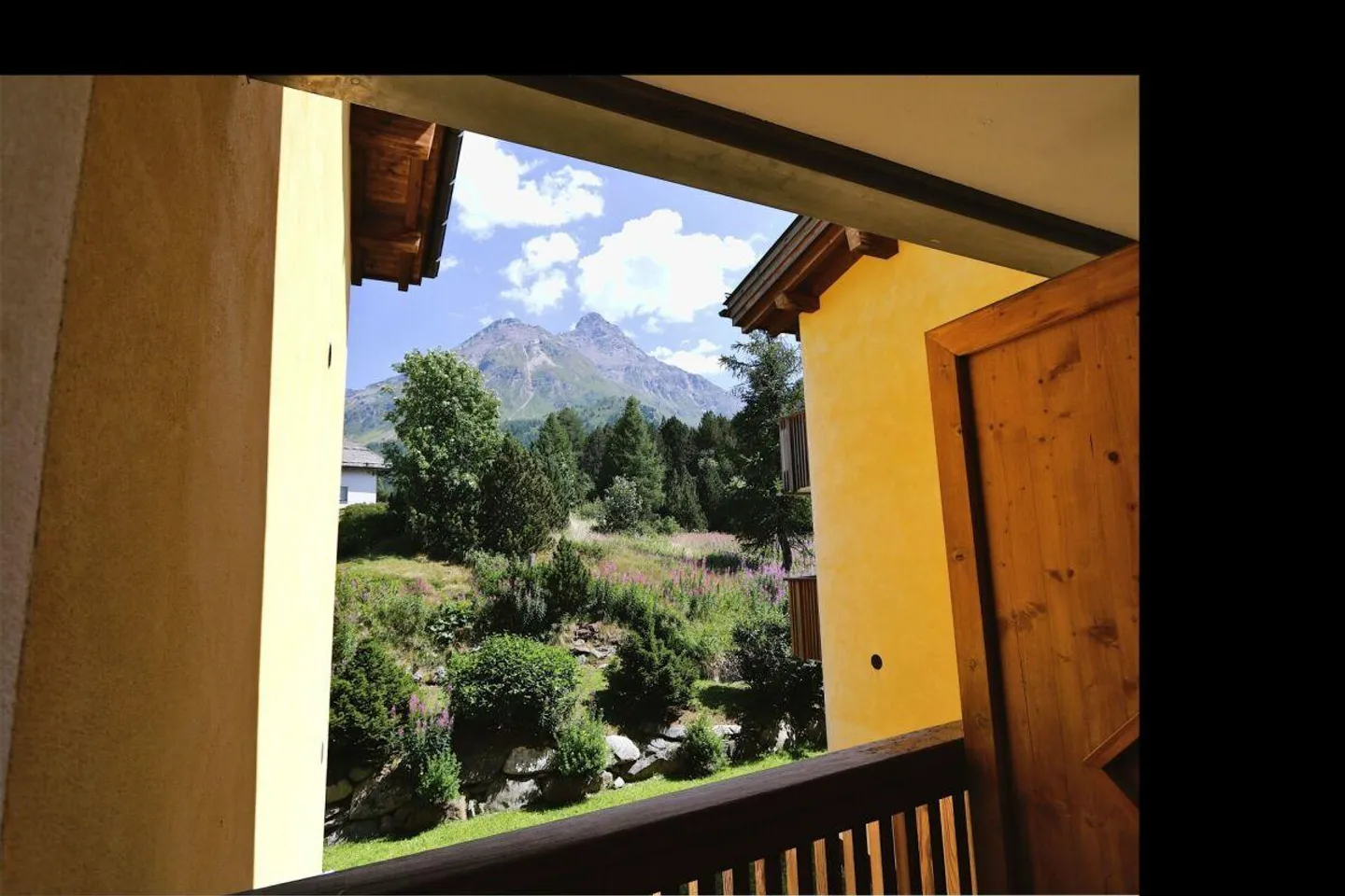 Ampio appartamento di 3,5 stanze nel cuore di Maloja - Foto 5 di 9