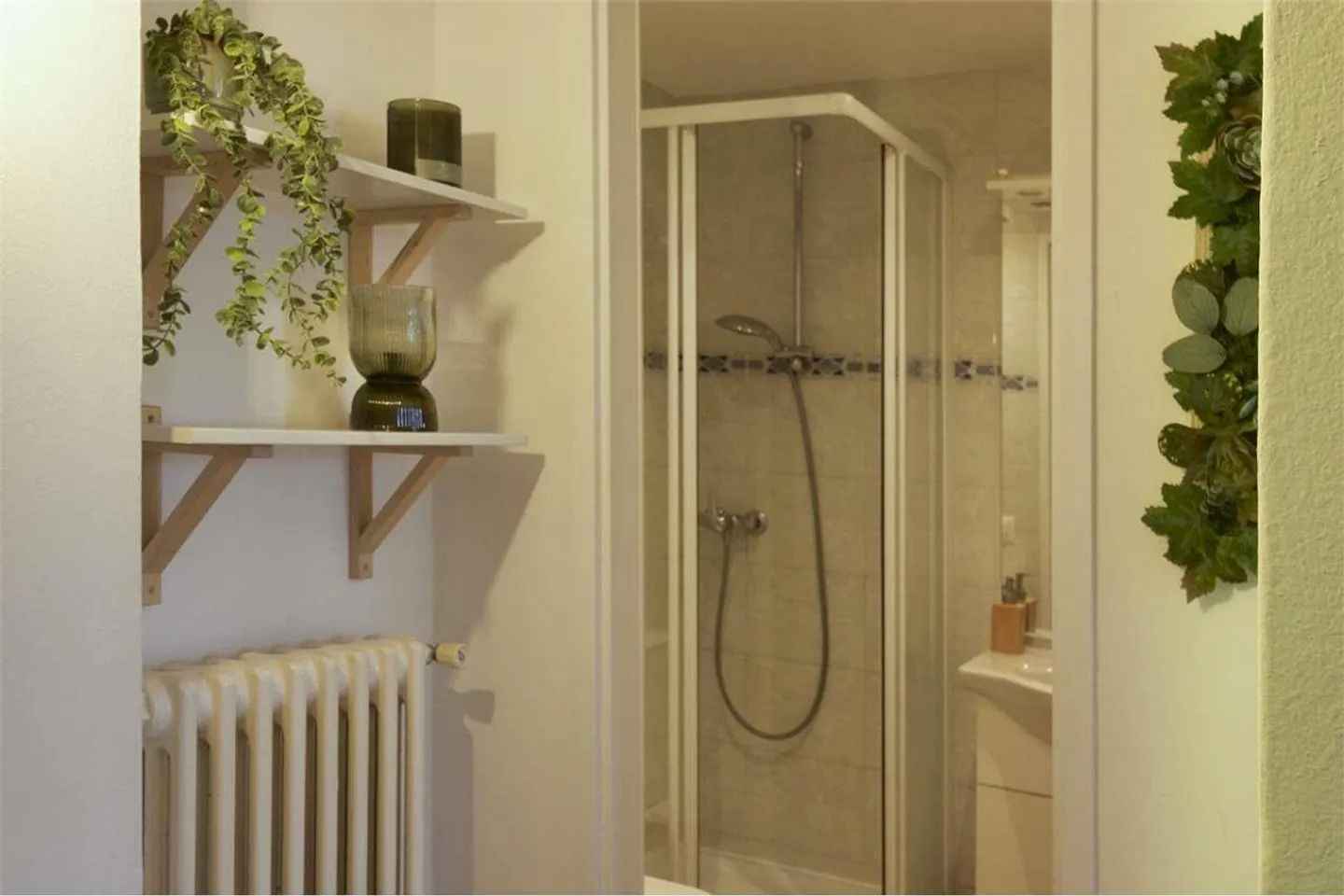 Bright 2-room apartment in Massagno - With balcony and close to the train station - Photo 4 of 10