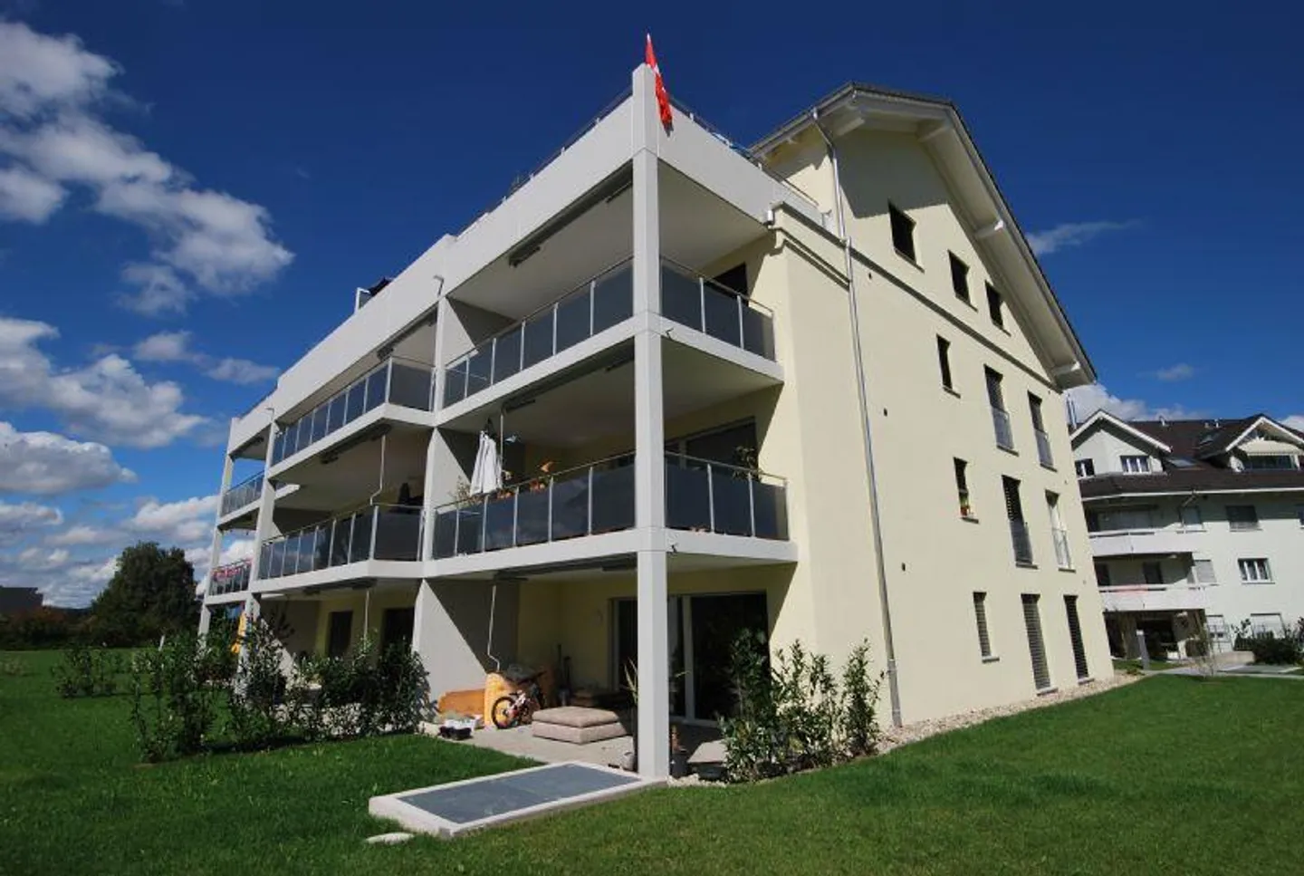 NEL VERDE | TERRAZZA SUL TETTO | LUCRATIVO PER I PENDOLARI - Foto 2 di 9