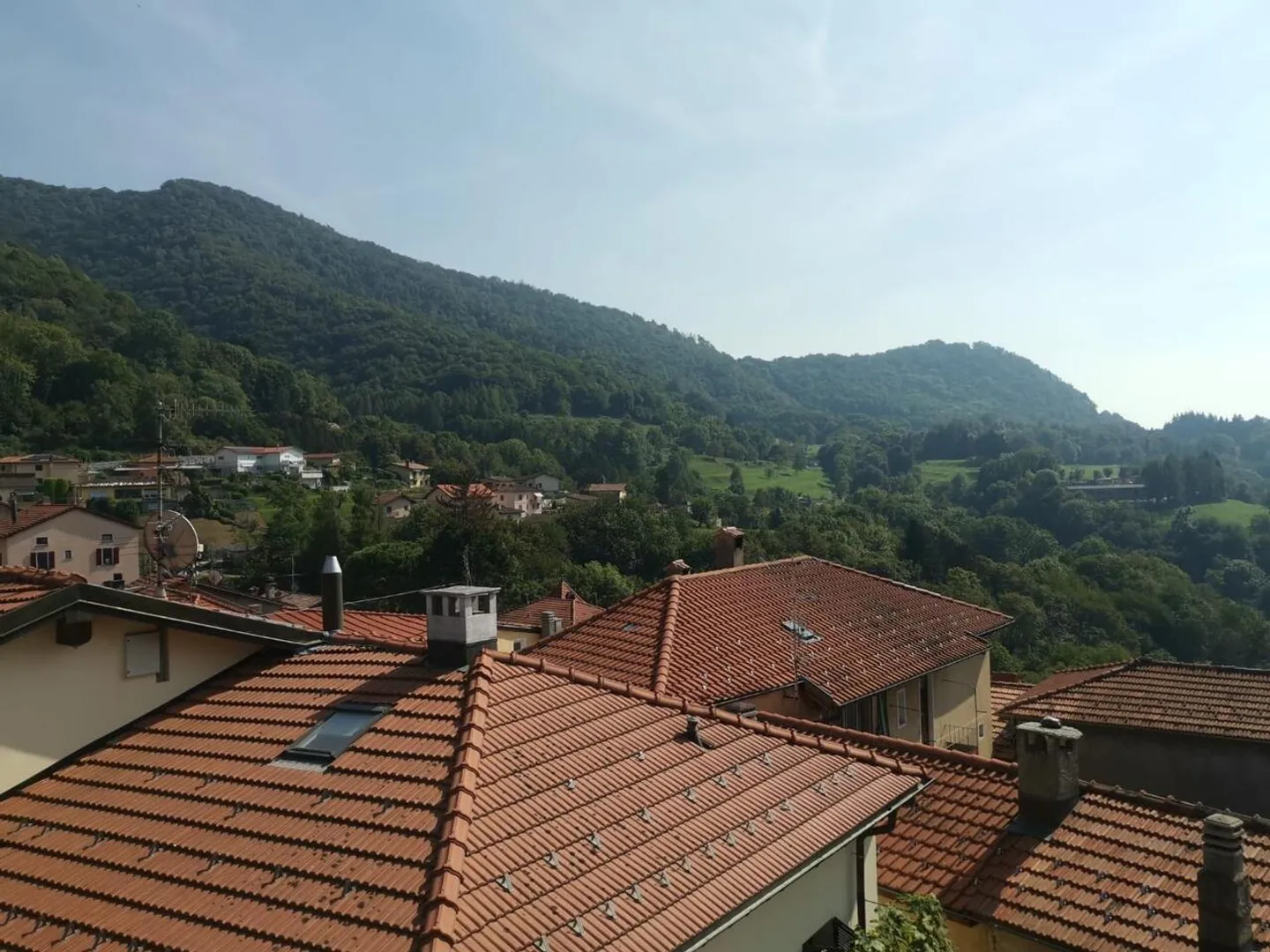 Caneggio house with 7 rooms over 3 levels in the village with beautiful view ... - Photo 11 of 13