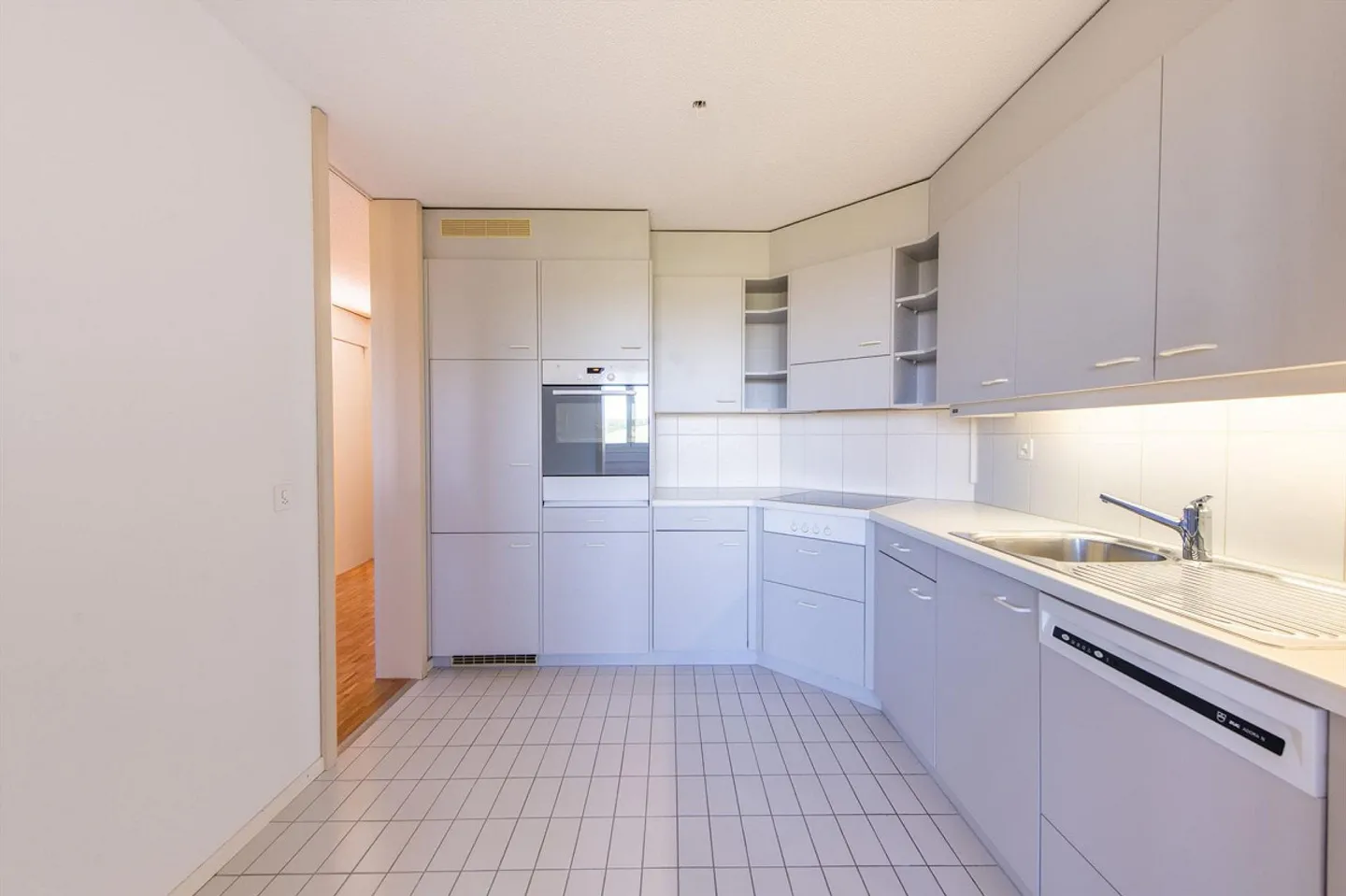 Duplex-Highlight con lavatrice, ripostiglio e camino - Foto 4 di 13