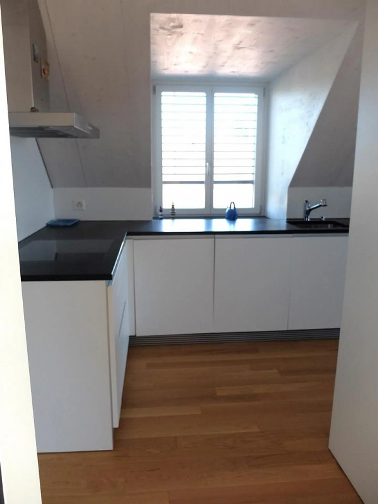 Appartement penthouse élégant dans le meilleur quartier résidentiel d'Arlesheim - Photo 6 sur 12