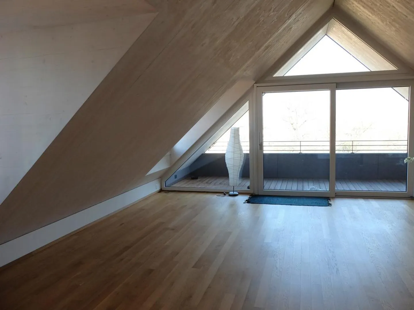 Appartement penthouse élégant dans le meilleur quartier résidentiel d'Arlesheim - Photo 8 sur 12