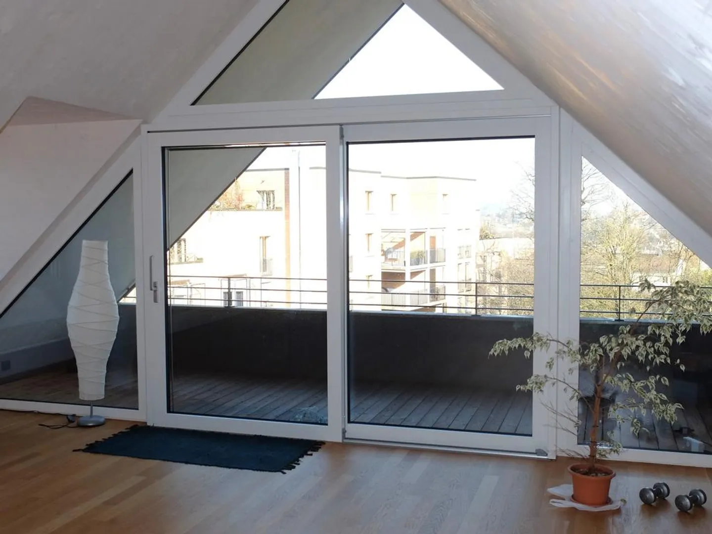 Appartement penthouse élégant dans le meilleur quartier résidentiel d'Arlesheim - Photo 10 sur 12