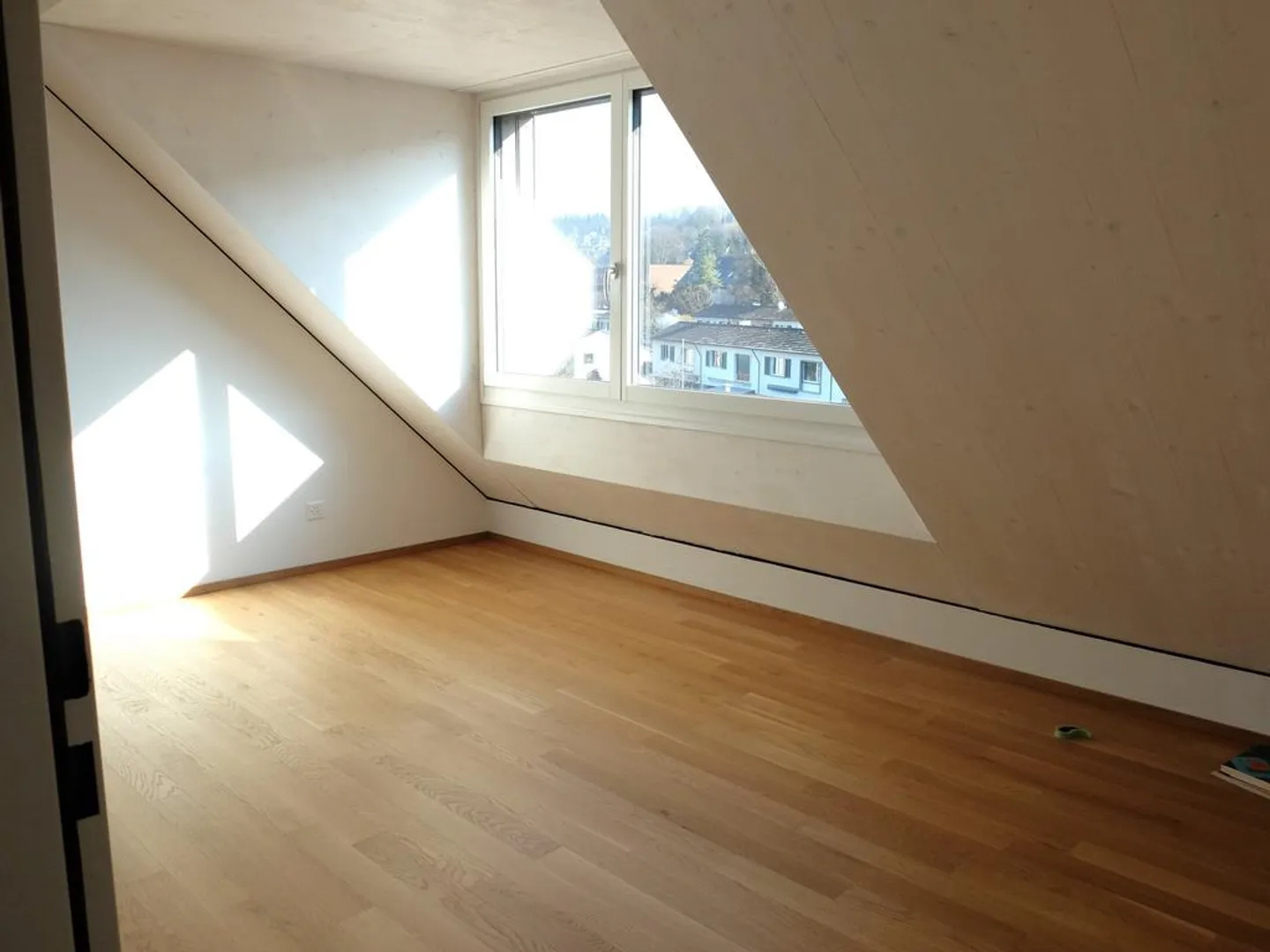 Appartement penthouse élégant dans le meilleur quartier résidentiel d'Arlesheim - Photo 11 sur 12