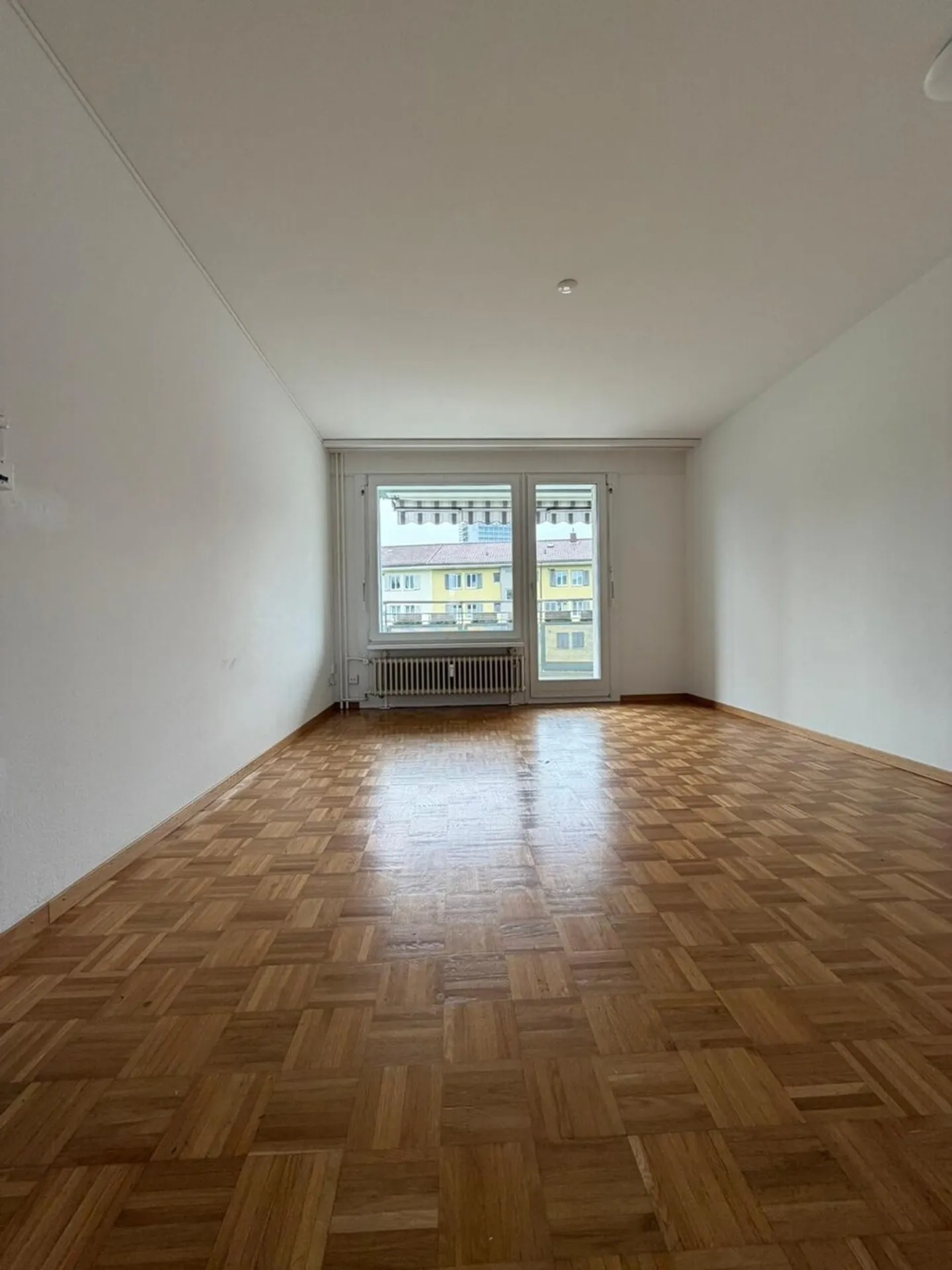 Cozy 3.5-room apartment with balcony and elevator in Ostermundigen - Photo 7 of 8