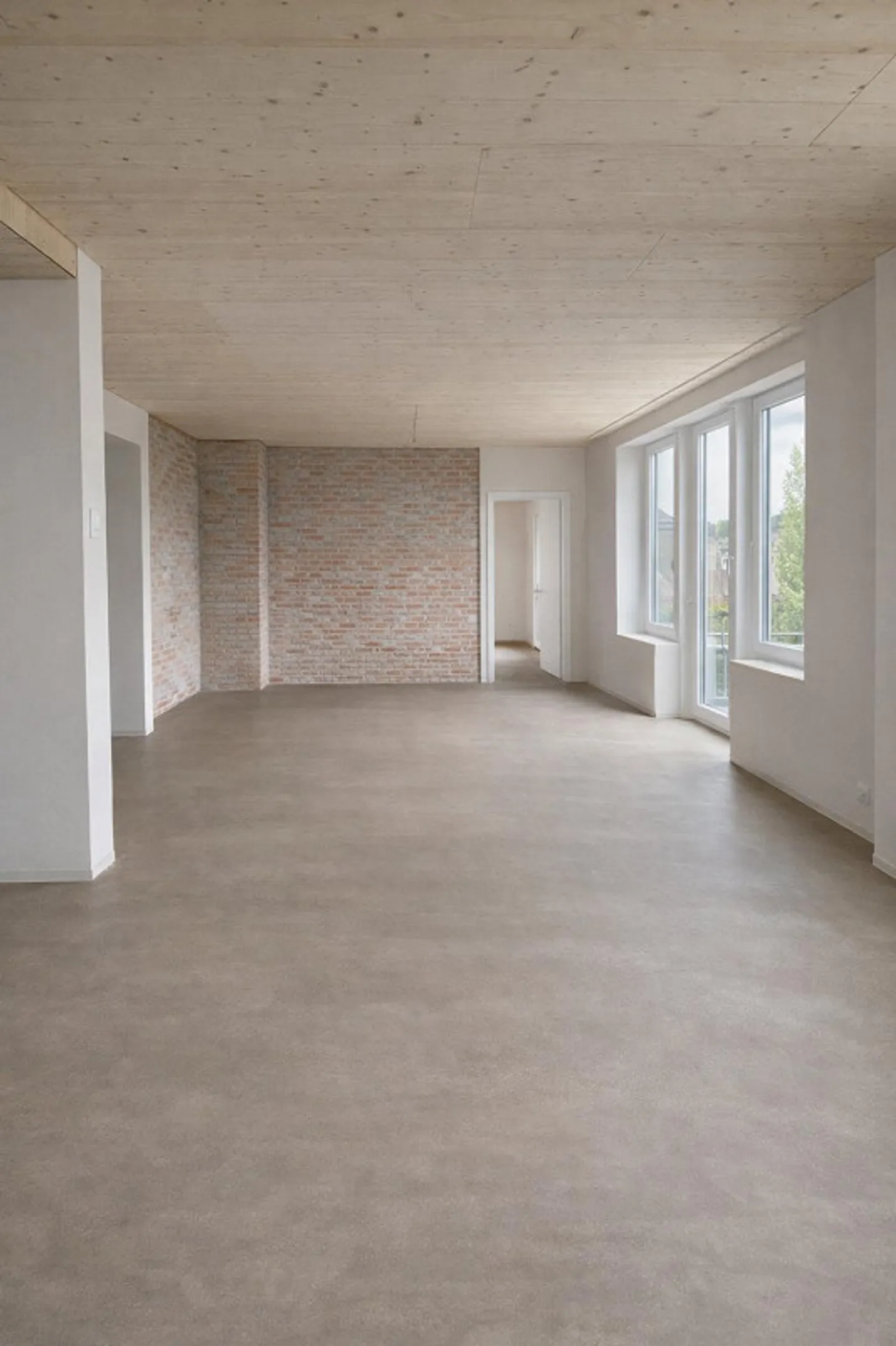 Stylish living above the rooftops of St. Gallen - Photo 1 of 8