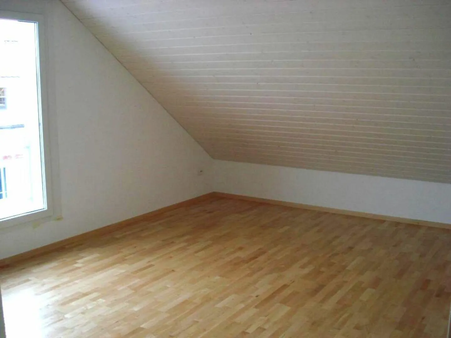 3.5-room attic apartment in Oberbüren - Sandackerstrasse 35 - Photo 6 of 7