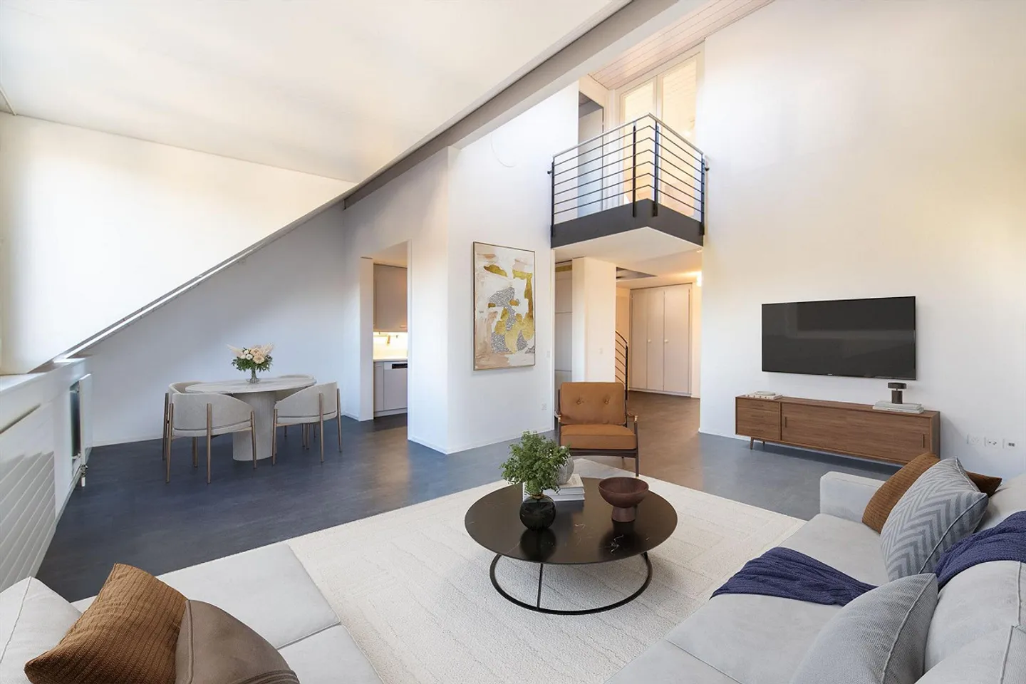 Helle Duplex-Wohnung mit Terrasse - Foto 2 von 13