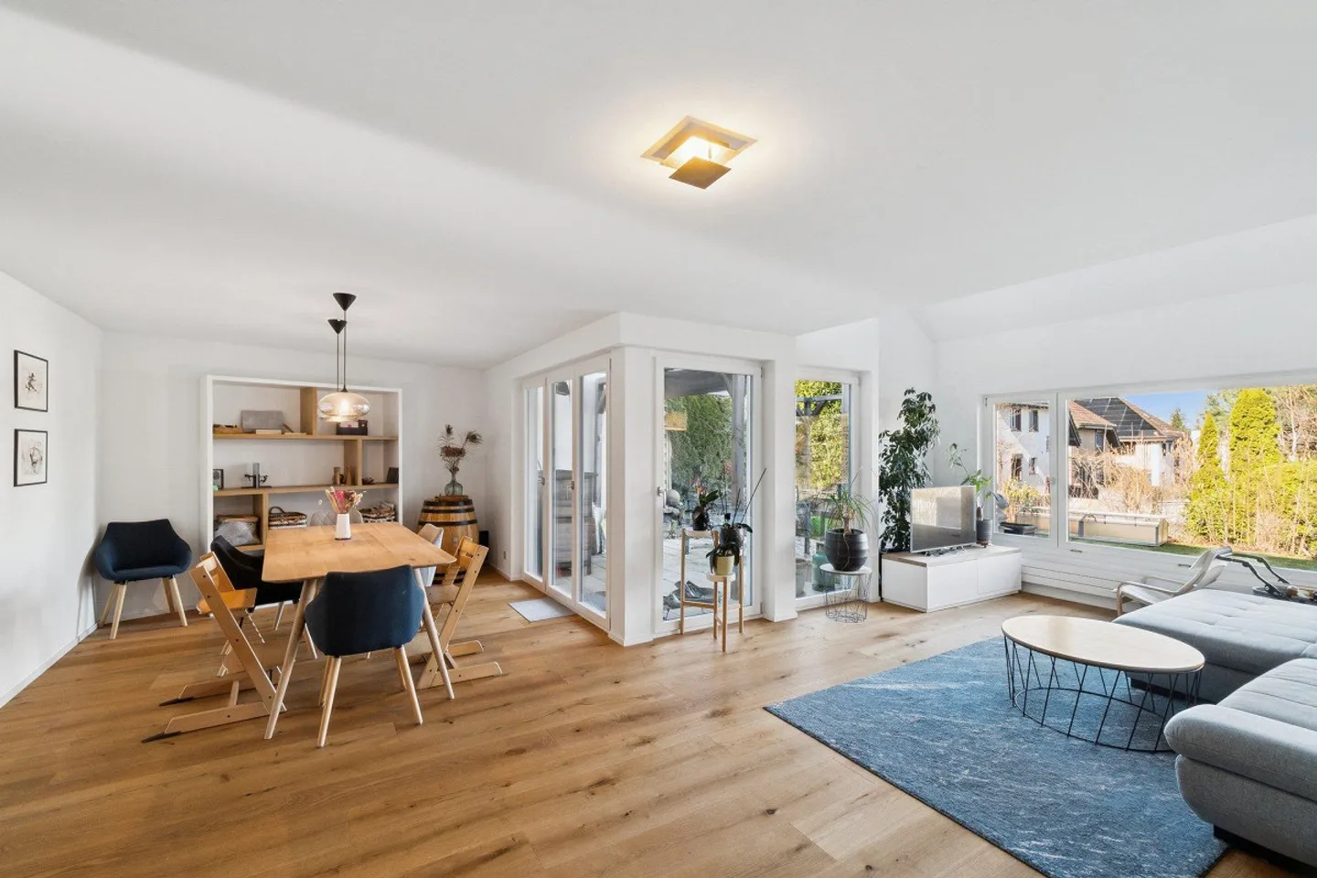 6.5-room terraced single-family house with garden - ideal for families - Photo 2 of 10