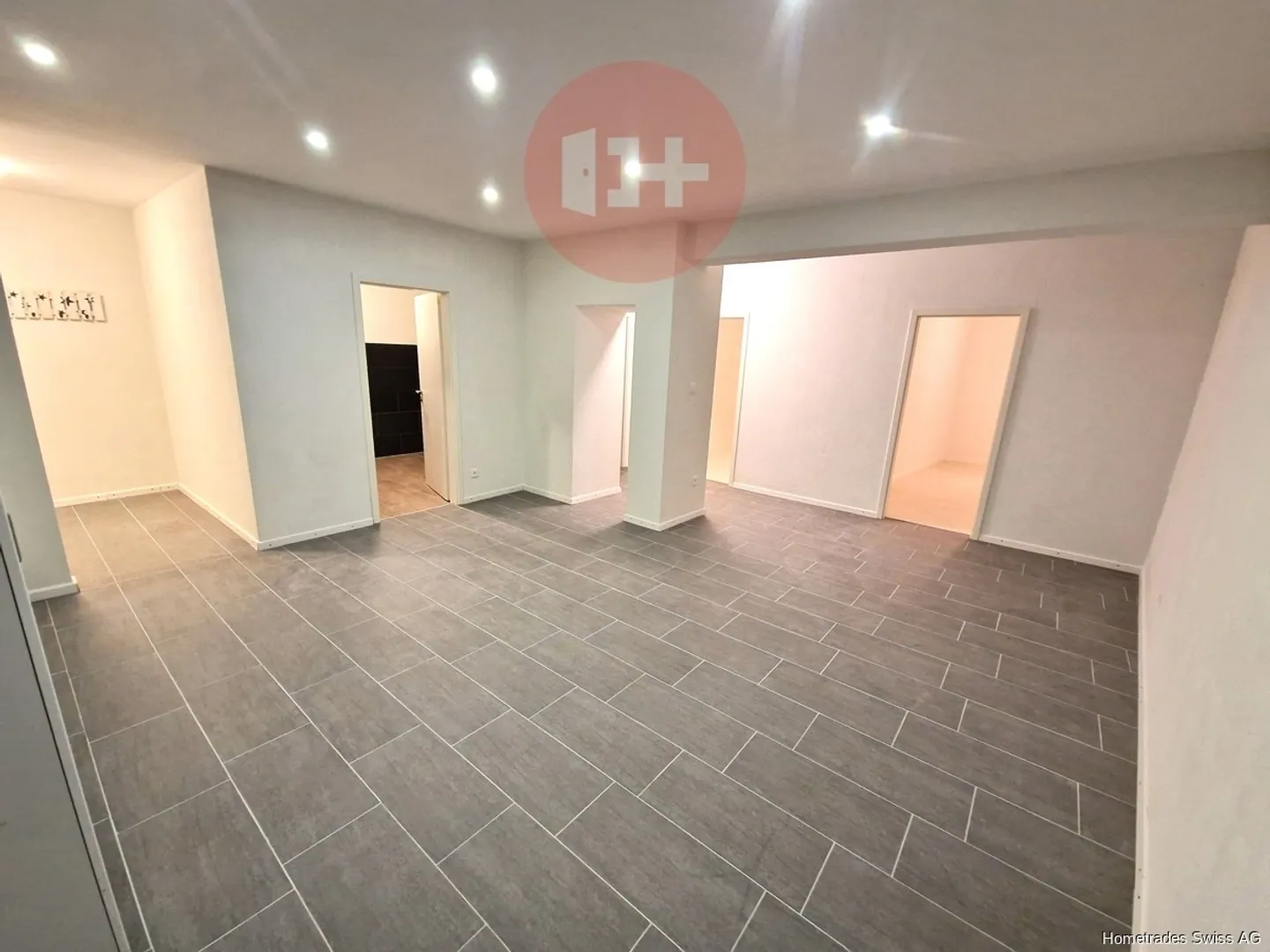 FOR RENT IMMEDIATELY! 3.5-ROOM APARTMENT WITH BALCONY! - Photo 1 of 13