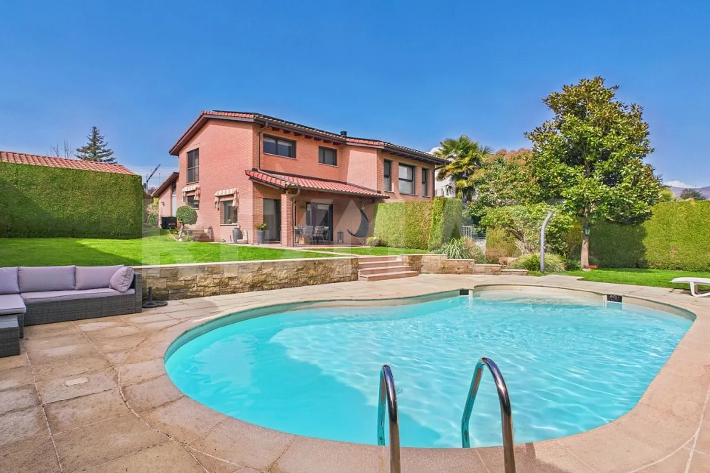 The villa that smells of summer all year round - Photo 1 of 13