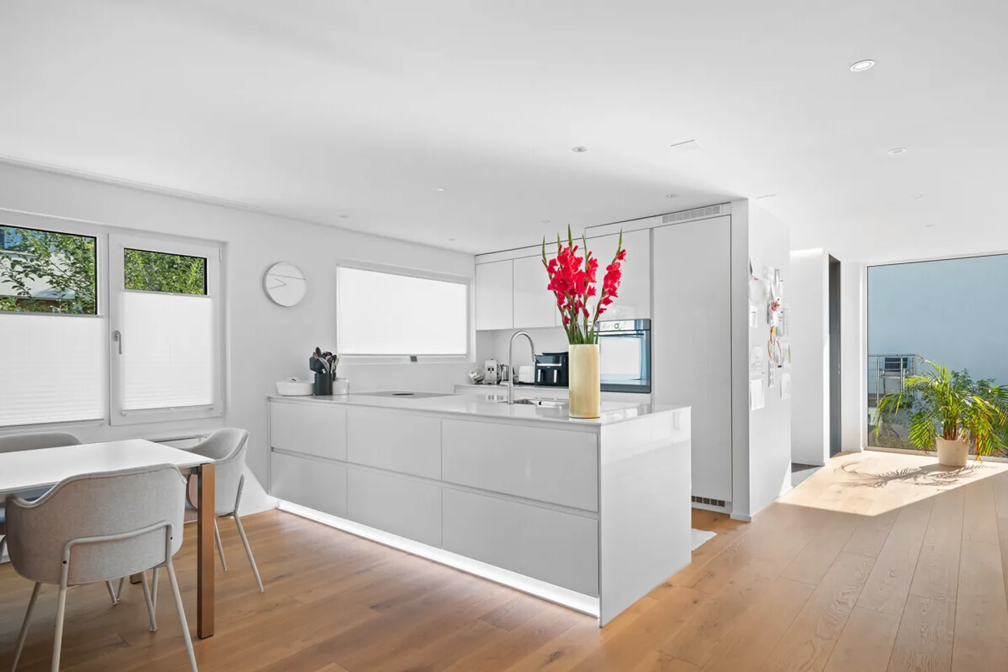 Detached residential jewel with garden oasis & modern comfort - Photo 3 of 12