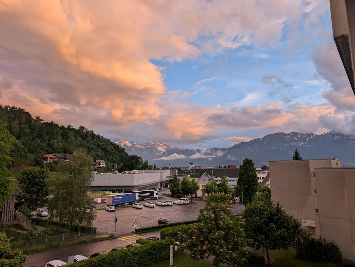 Appartamento luminoso di 2,5 locali a Steffisburg - Foto 1 di 15
