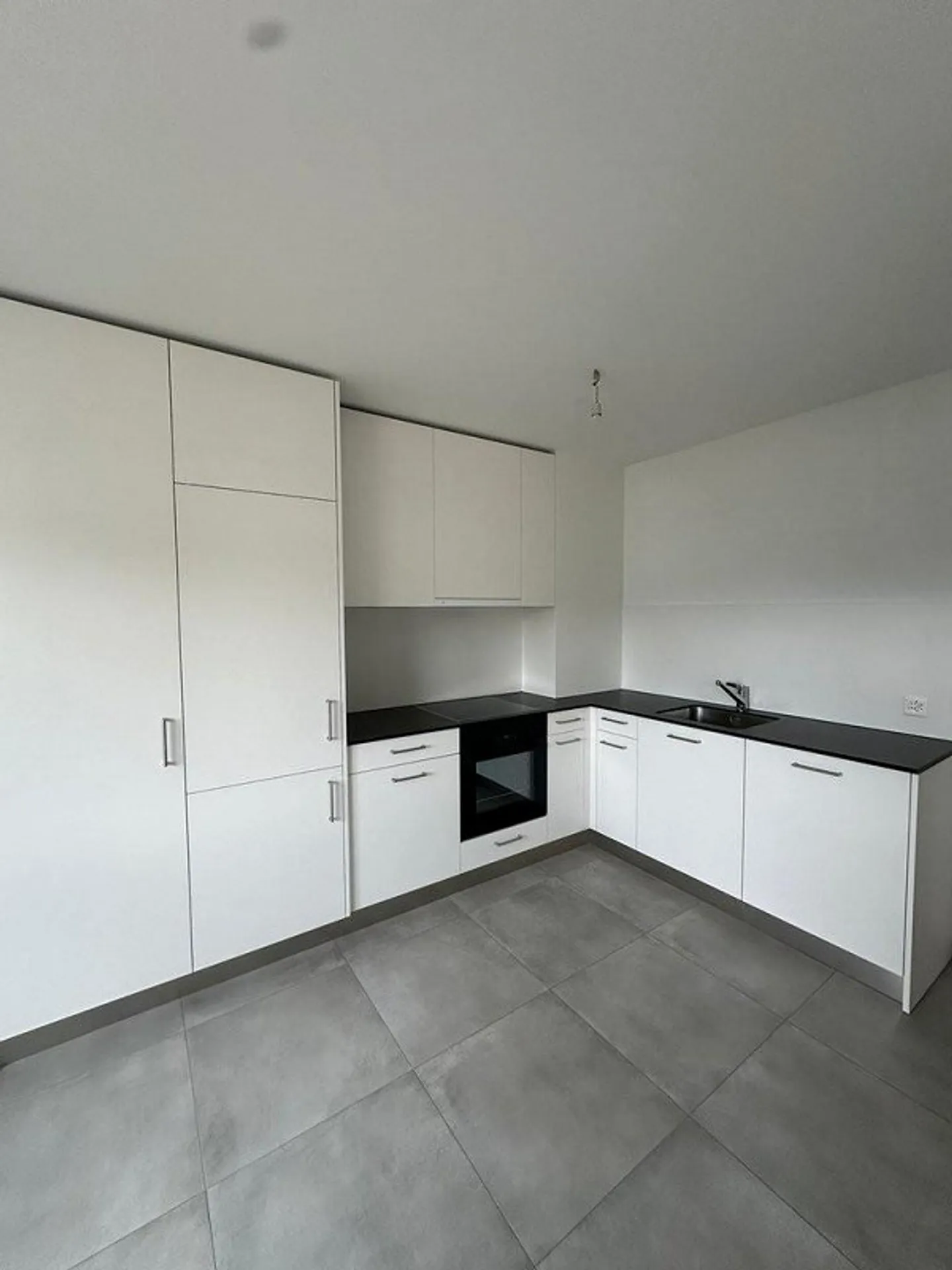 Vollständig renoviert mit Blick auf den See! - Foto 4 von 10