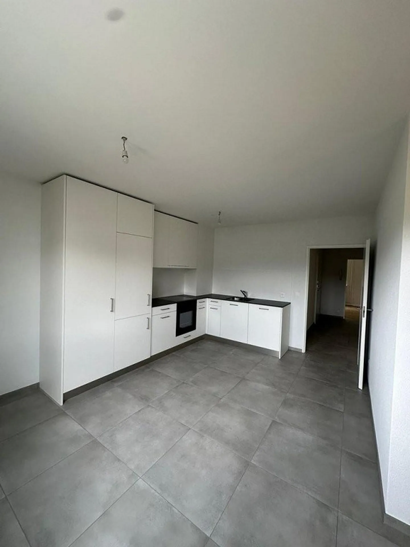 Vollständig renoviert mit Blick auf den See! - Foto 5 von 10
