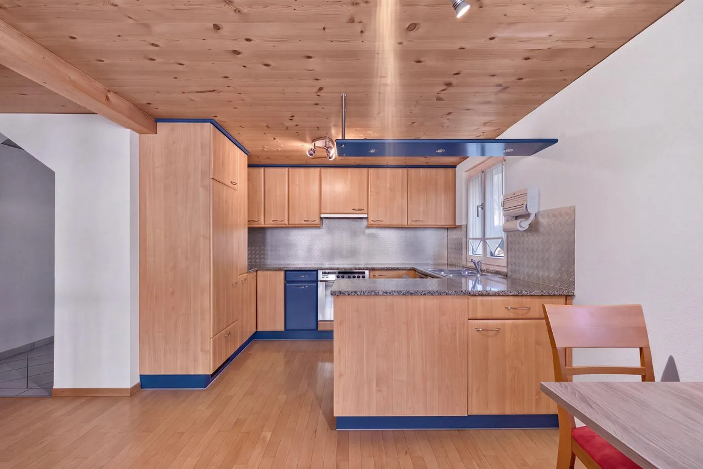 Two-family house with two maisonette apartments in the village center of Balgach - Photo 3 of 15