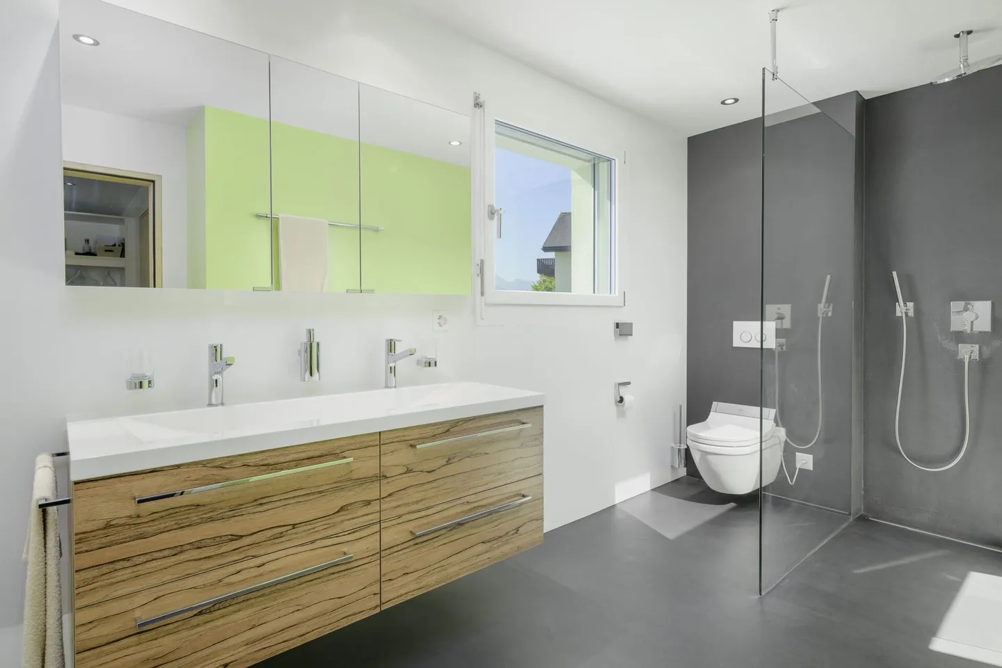 Charming apartment with breathtaking natural scenery - Photo 4 of 6