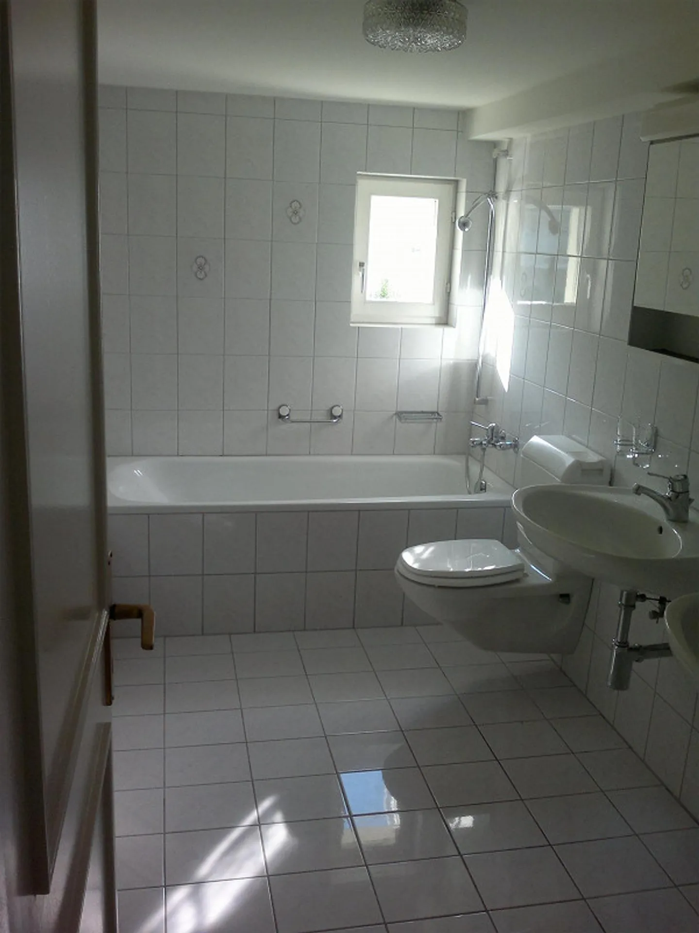 Sonnige 5½-Zimmer Wohnung mit Garten - Foto 8 von 13