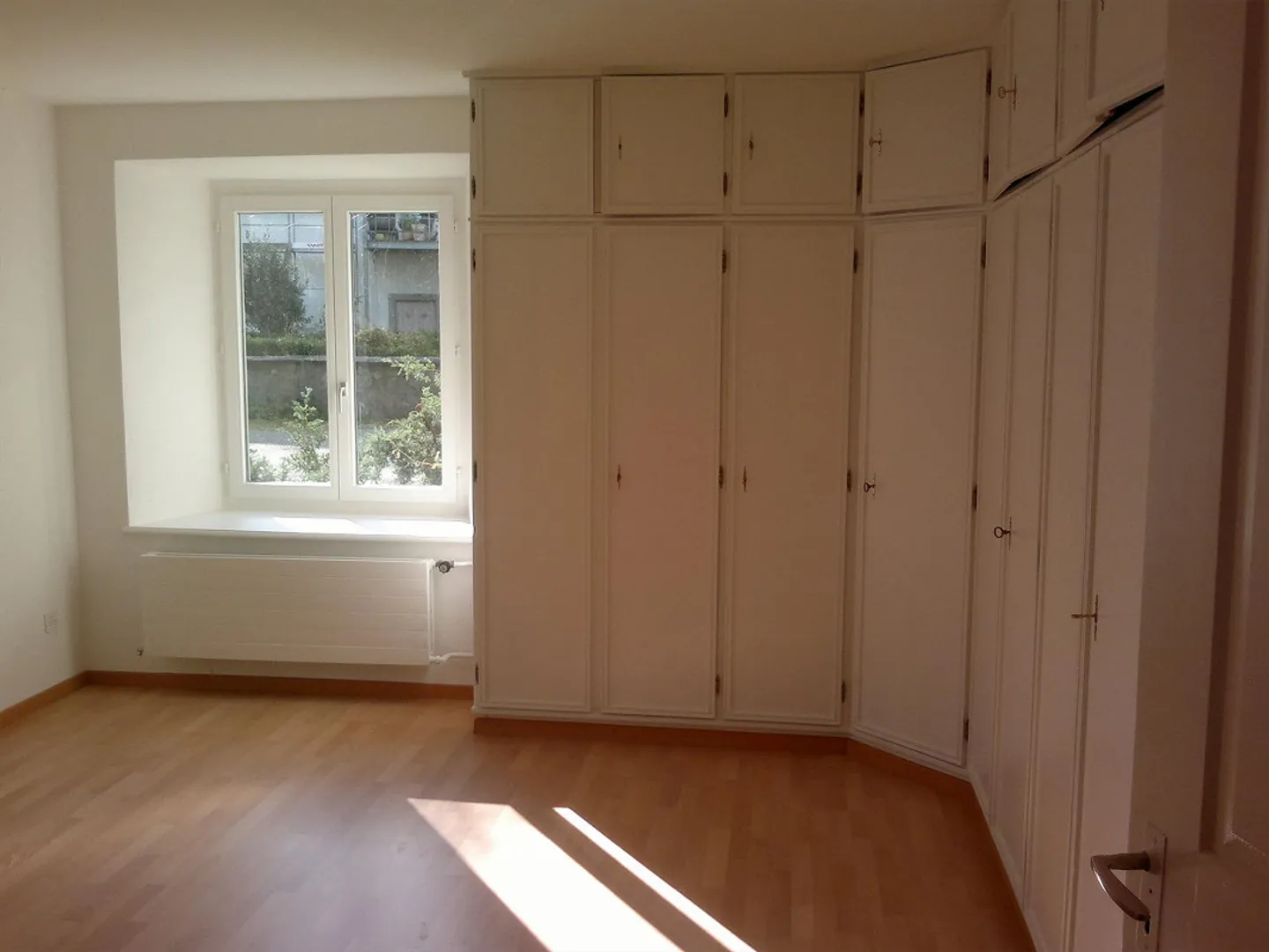 Sonnige 5½-Zimmer Wohnung mit Garten - Foto 10 von 13
