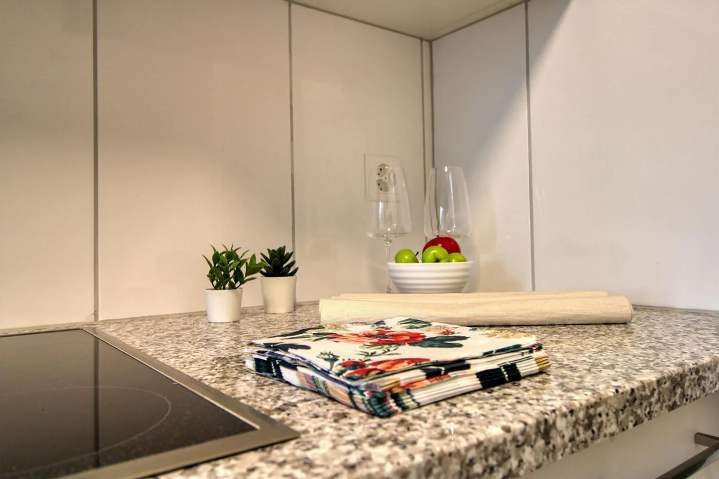 Chambre meublée dans un appartement modernisé dans un emplacement de choix - Photo 18 sur 25