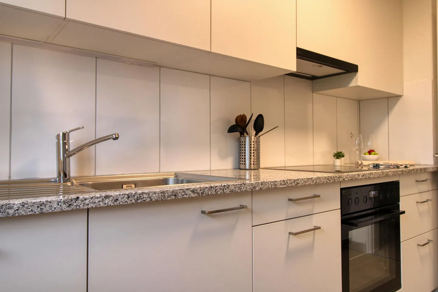 Chambre meublée dans un appartement modernisé dans un emplacement de choix - Photo 16 sur 25