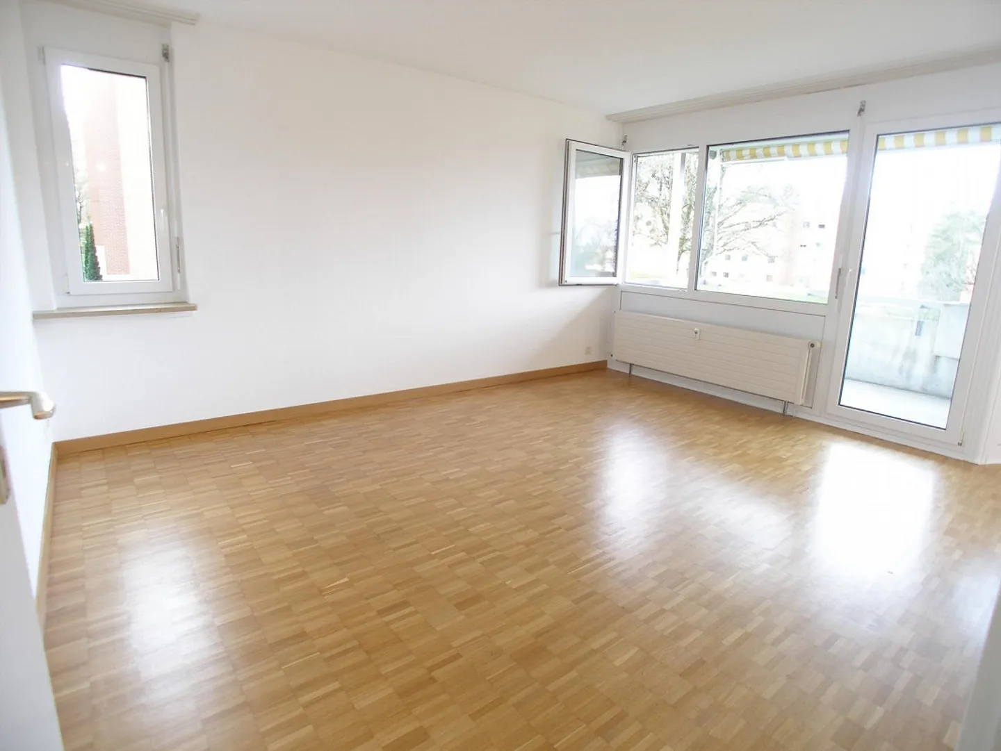 Charmante Wohnung mit Grünblick - Foto 3 von 10