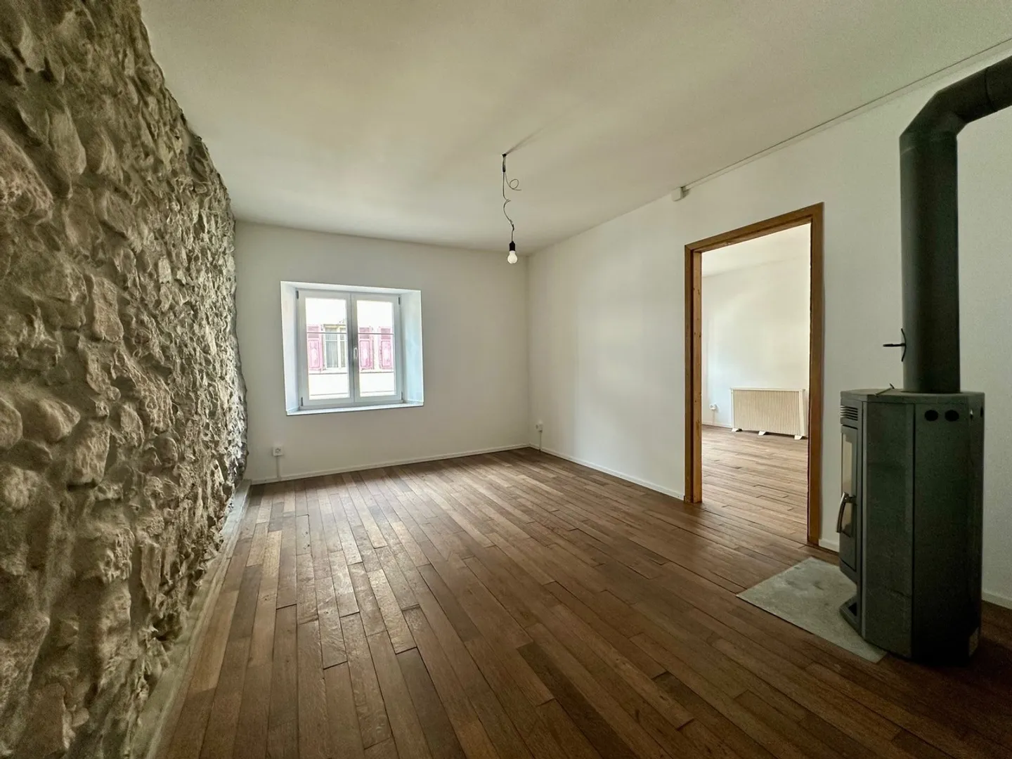 Charmante, fraîchement rénovée maisonette à louer - Photo 3 sur 16