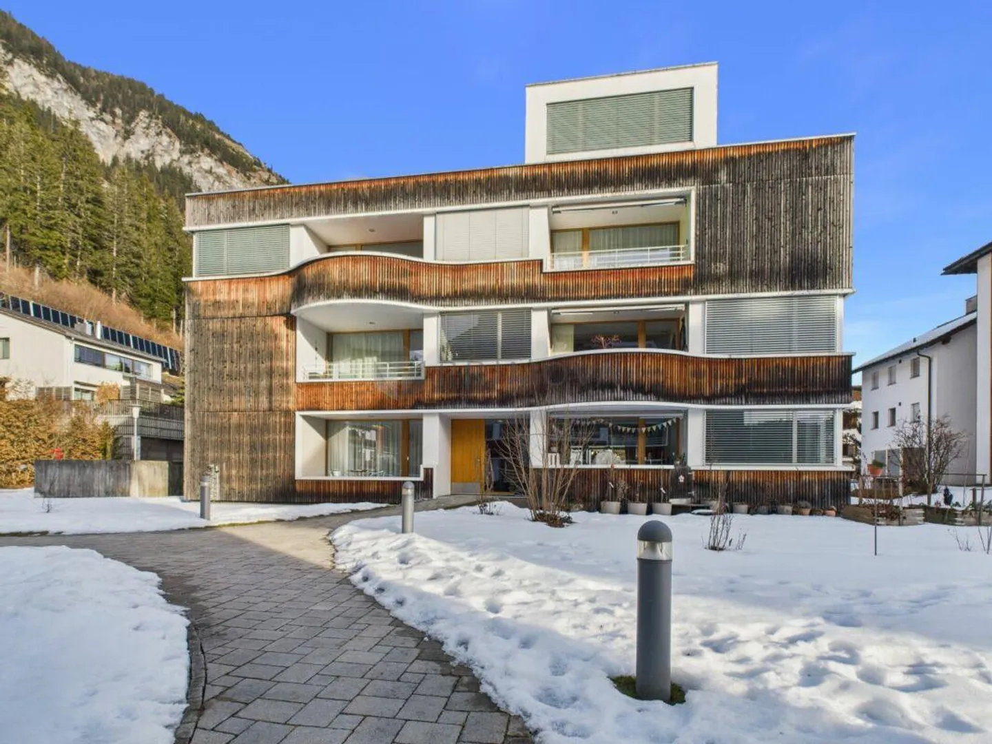 Modern Living Happiness in Trin Mulin: Where the Crestasee is Within Reach... - Photo 12 of 14