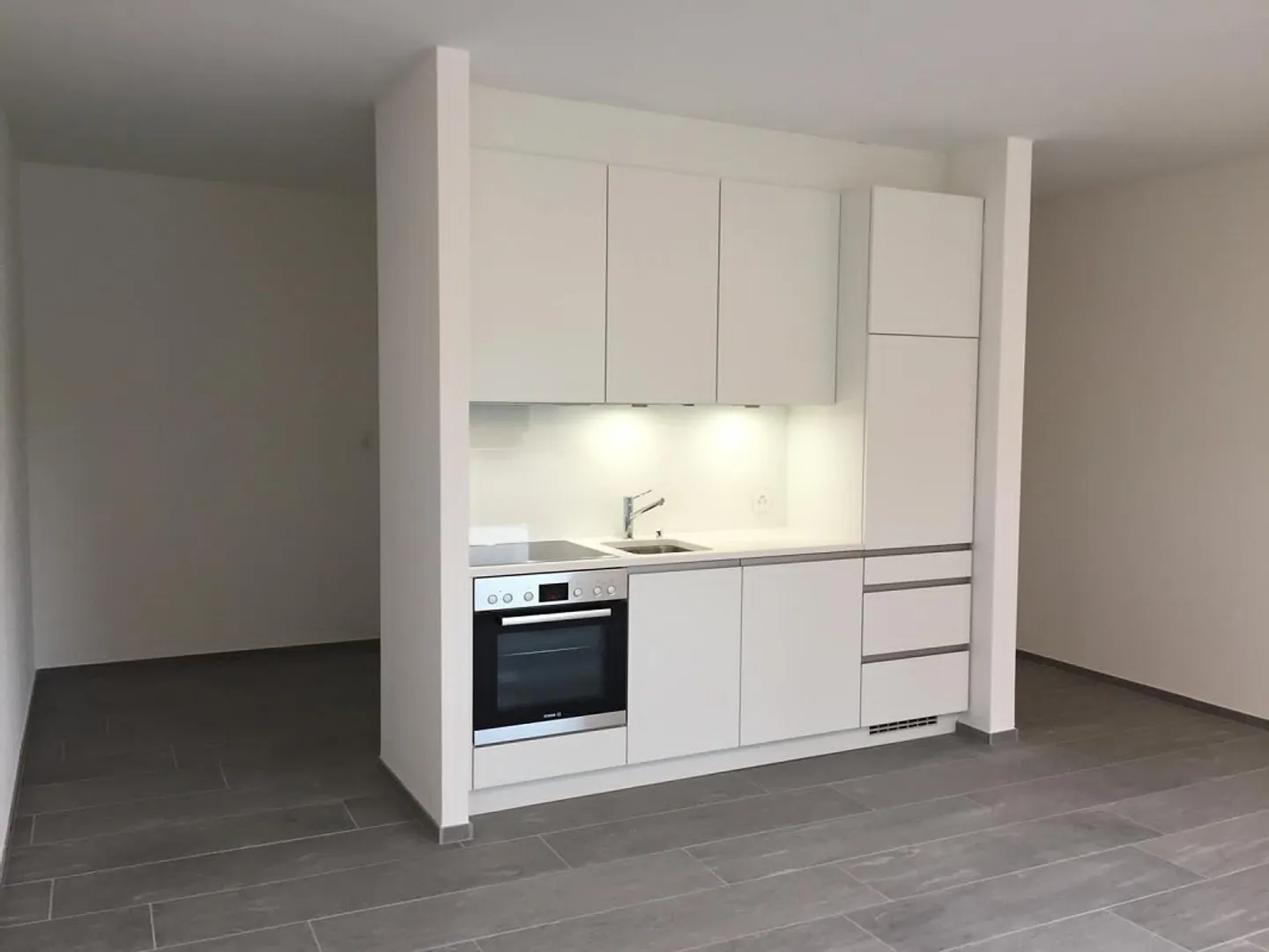 Charmante Wohnung mit Pool - Foto 4 von 13