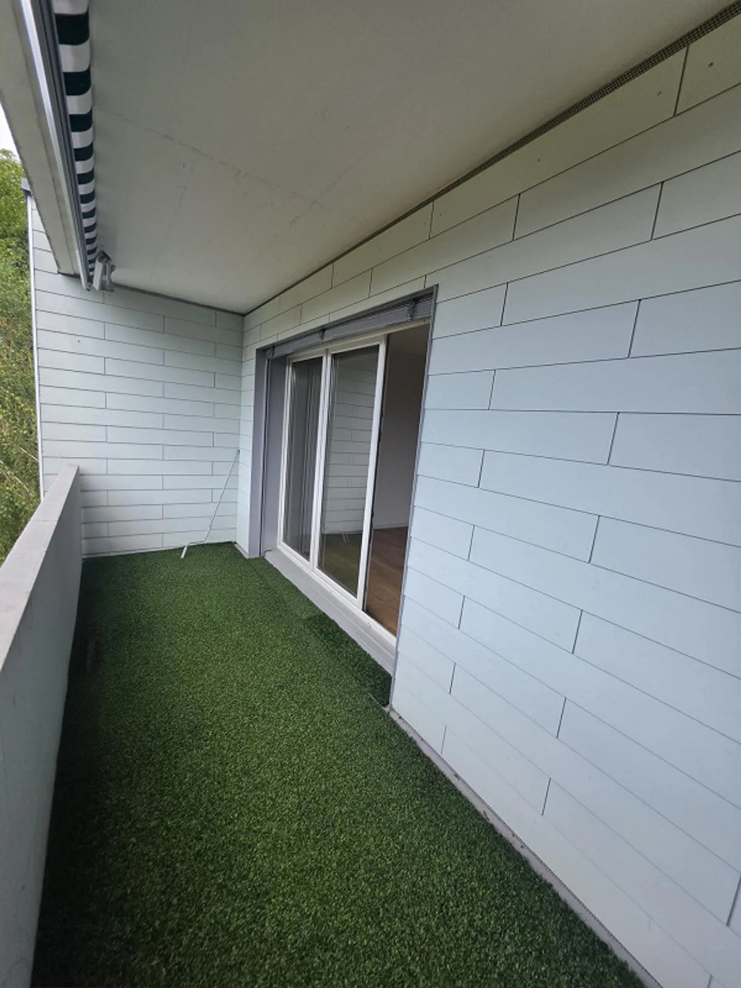 Helle Wohnung mit Balkon - Foto 7 von 8