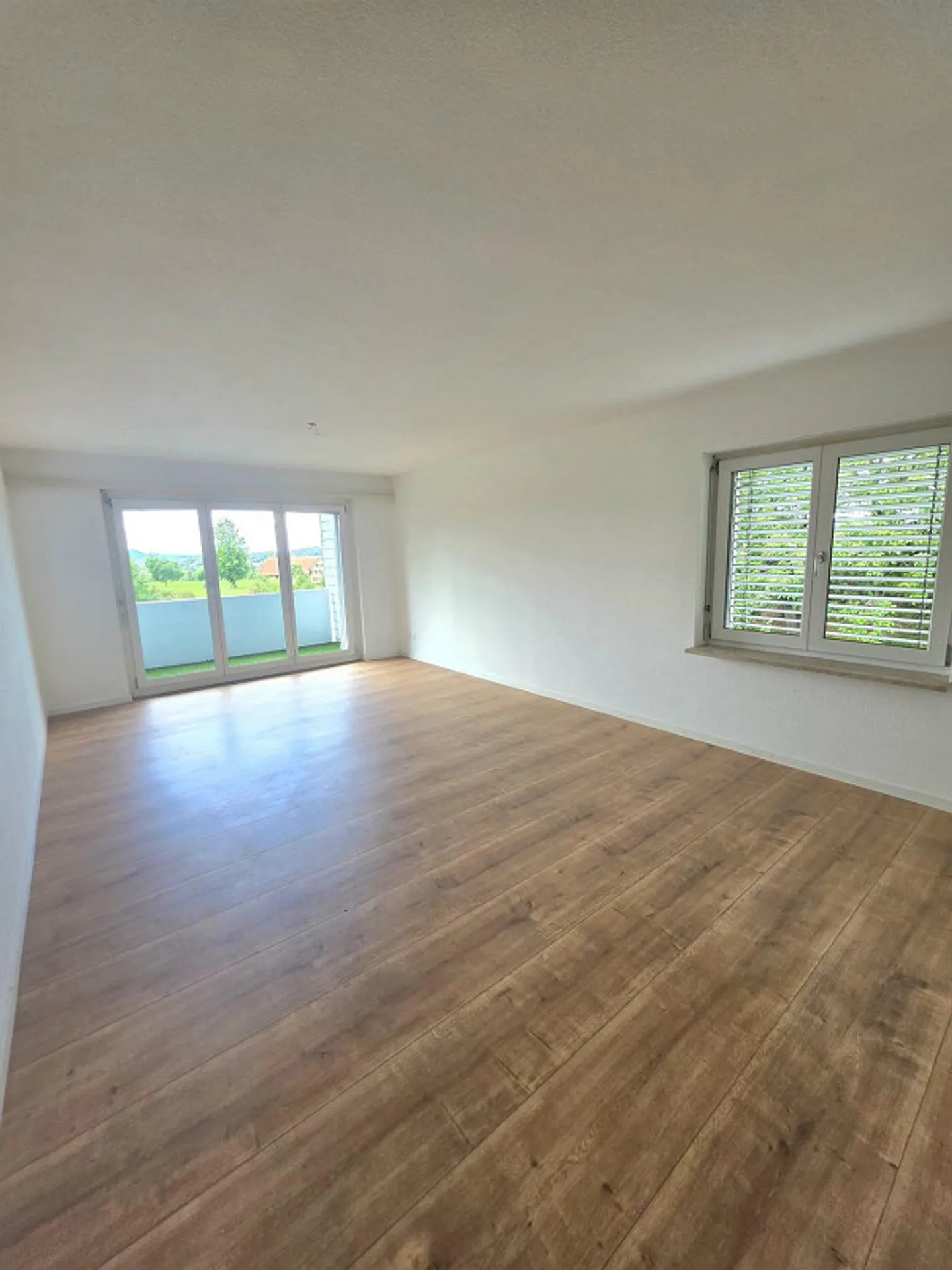 Helle Wohnung mit Balkon - Foto 1 von 8