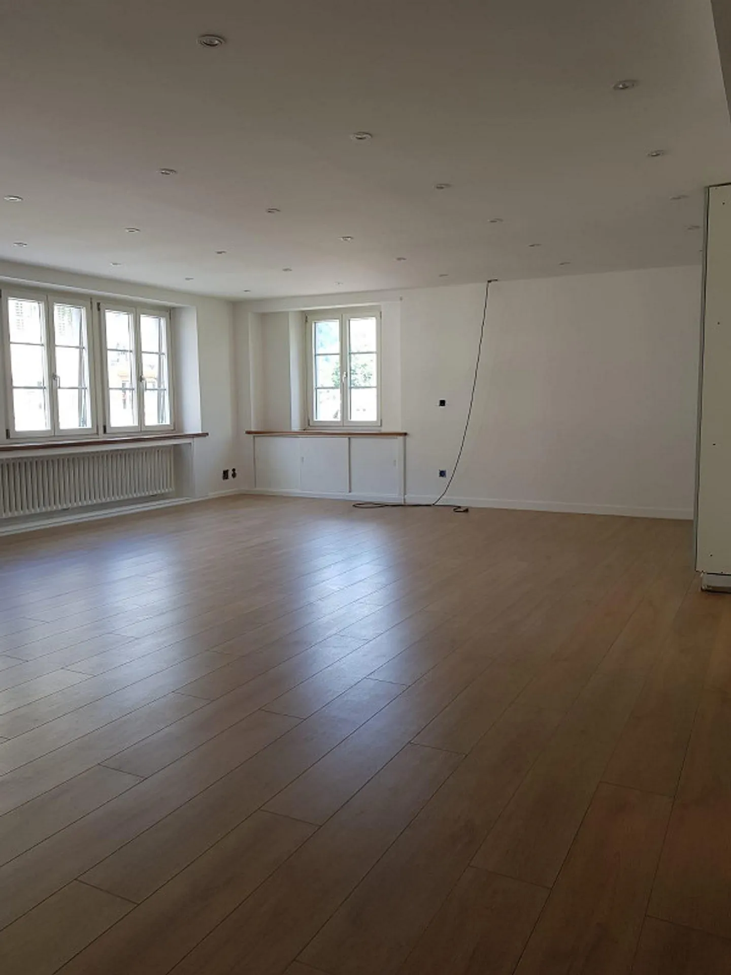 Studio / bureau rénové au centre de Schüpfheim 70m2 - Photo 3 sur 9