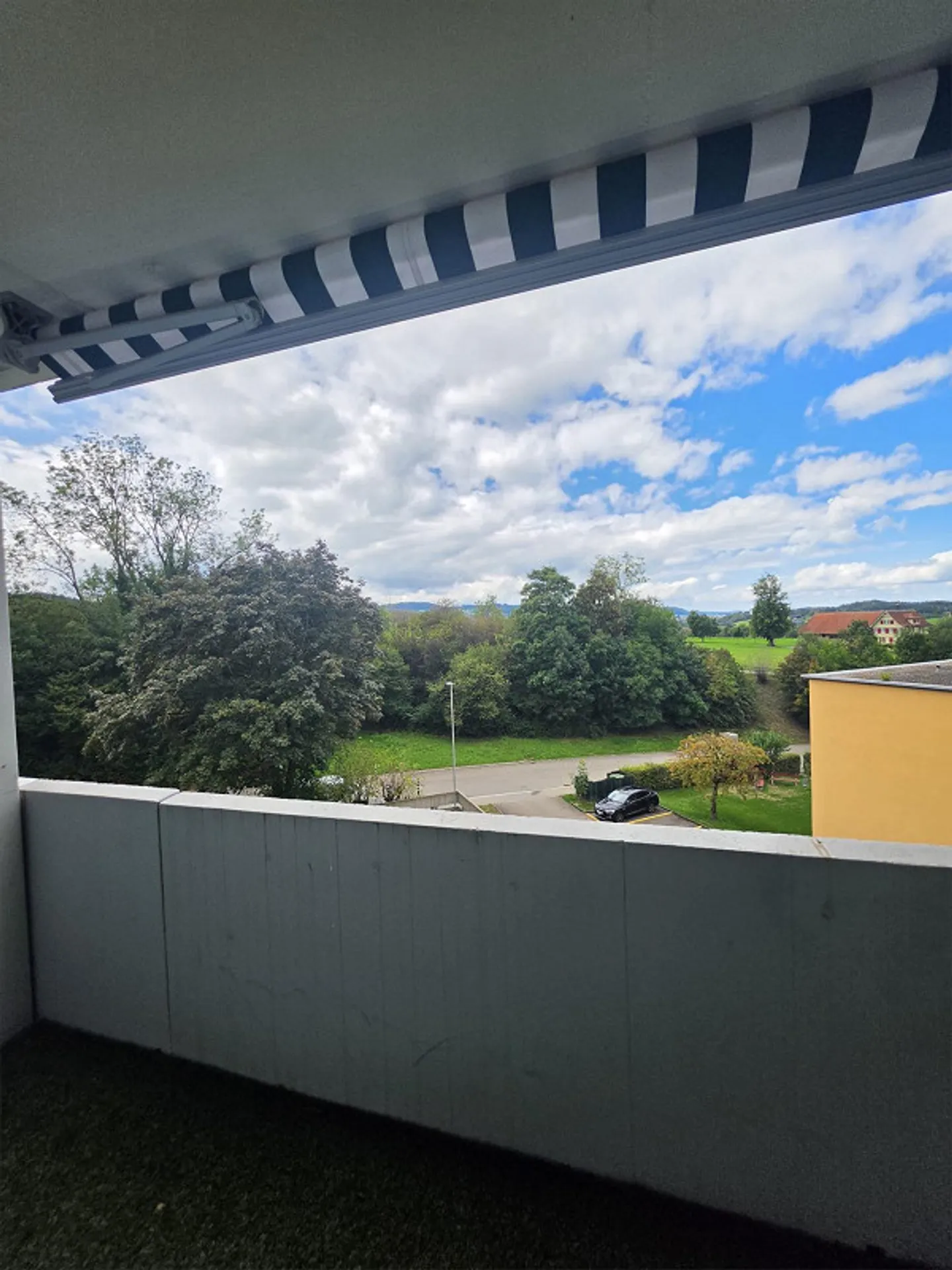Helle Wohnung mit Balkon - Foto 8 von 8