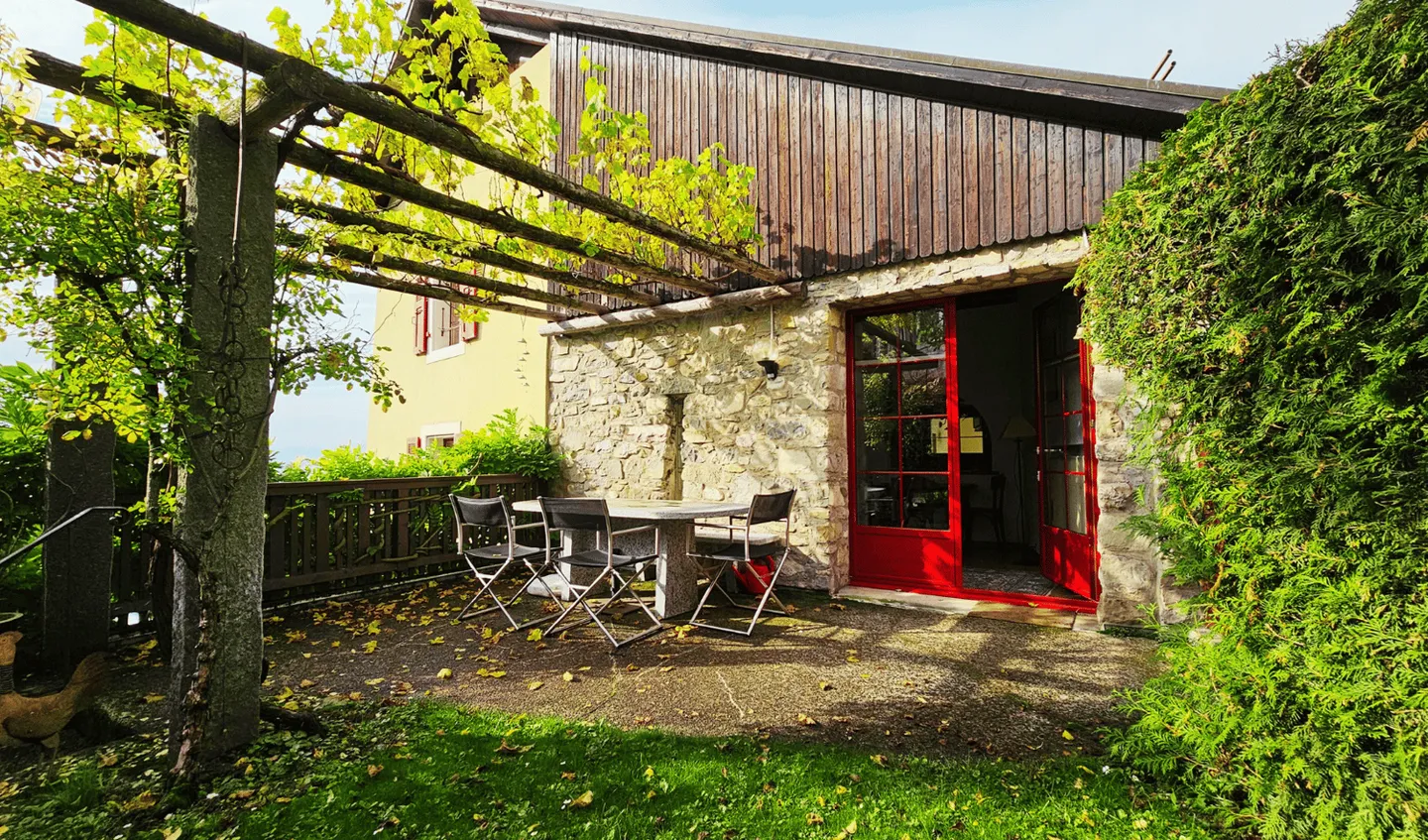 Casa affascinante a Brent con una vista mozzafiato sul Lago di Ginevra - Foto 3 di 10