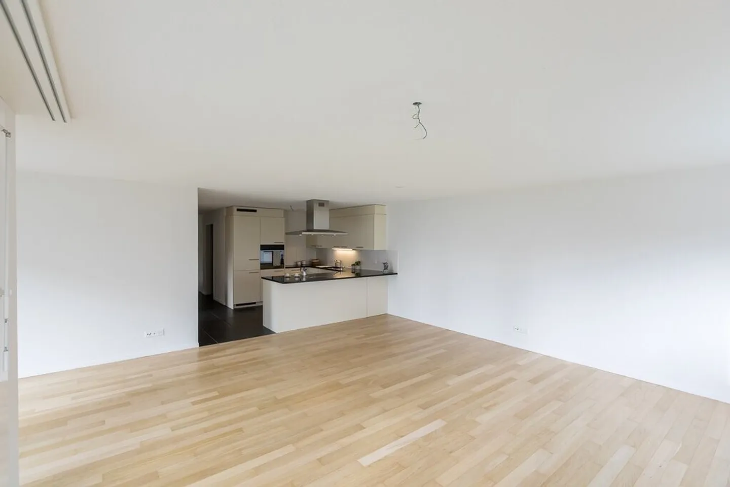 Moderne 3.5-Zimmerwohnung - Foto 2 von 8