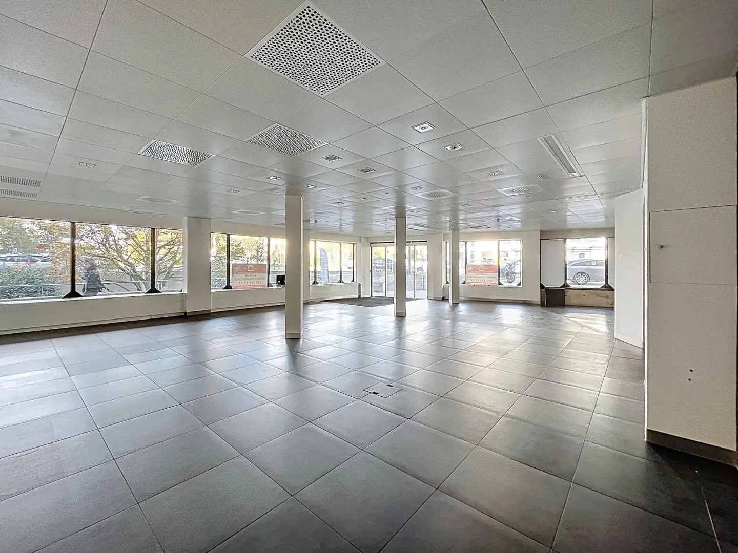 Arcade - Photo 2 of 11