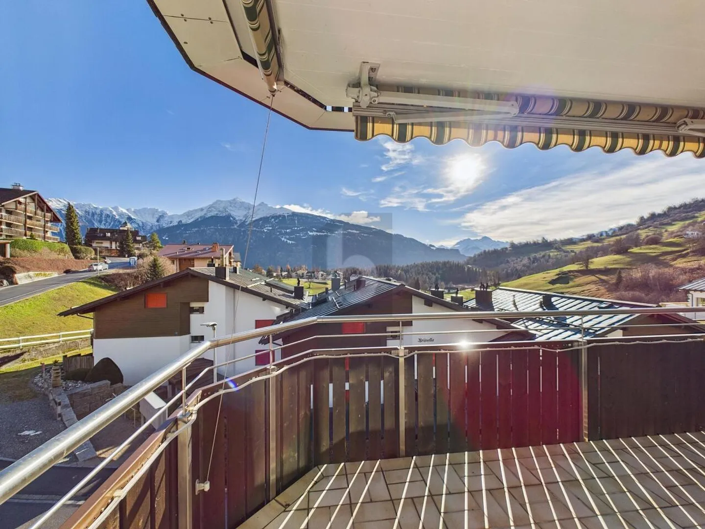 SUNNY, QUIET AND WITH UNOBSTRUCTED MOUNTAIN VIEW - Photo 1 of 6