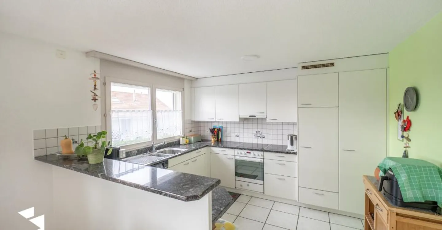 Comfortable, Quiet 4.5-Room Apartment - Photo 5 of 12