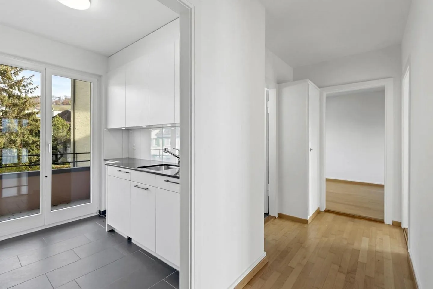 Charmante Wohnung am Zürichsee - Foto 1 von 11