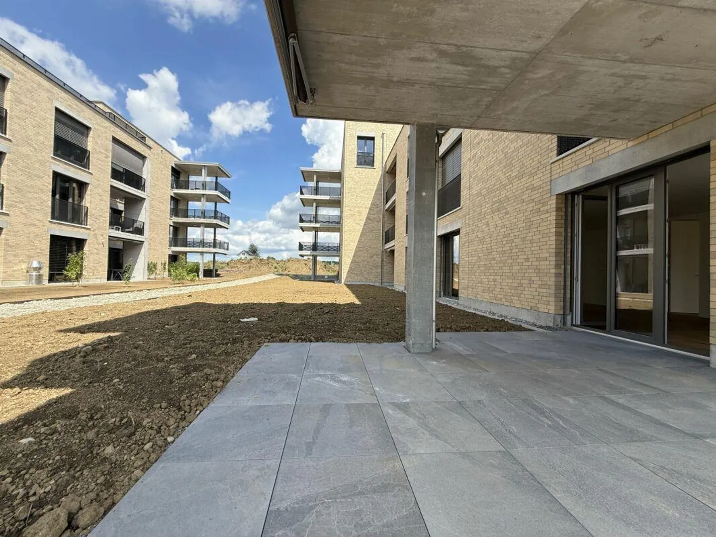 Modernes Apartment mit großem Garten - Foto 13 von 17