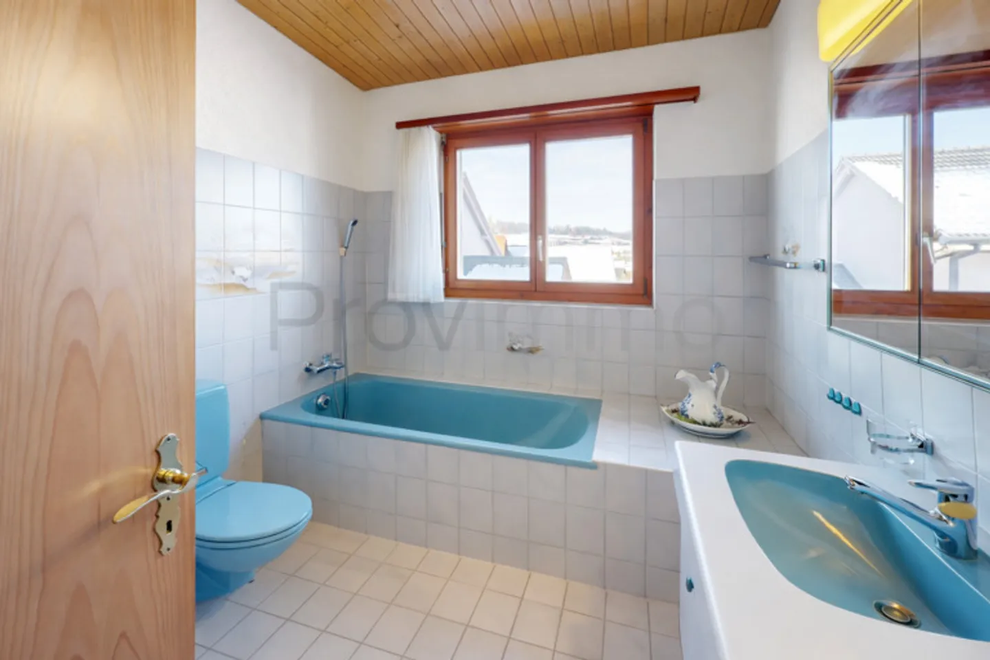 Plenty of Space, Plenty of Light, Plenty of Potential – Single-Family Home in Safenwil - Photo 11 of 13