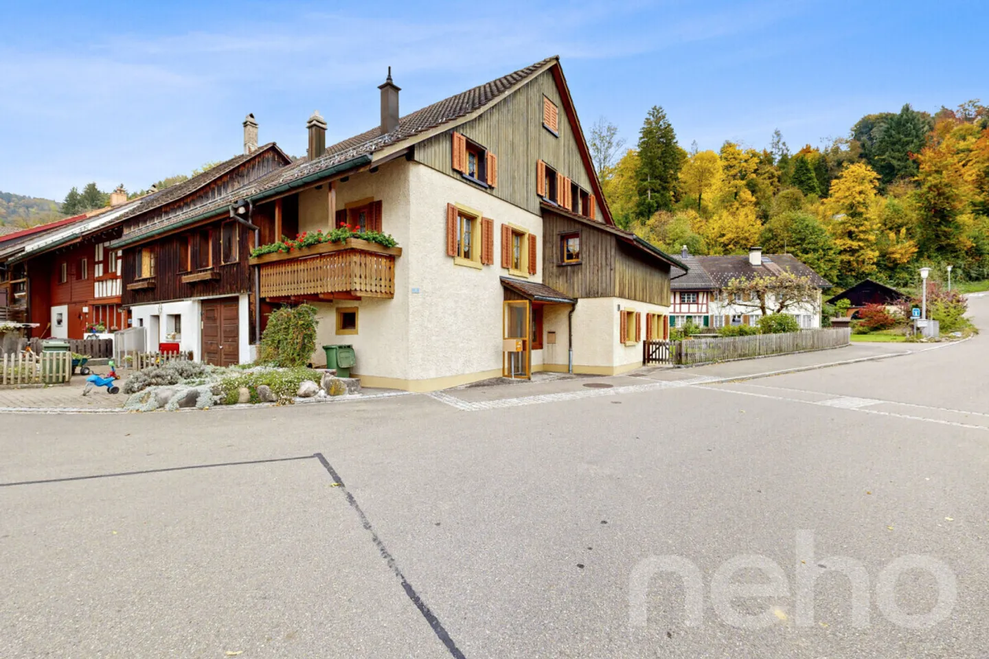 Casa a schiera di 4,5 stanze con capanno separato - Foto 1 di 11