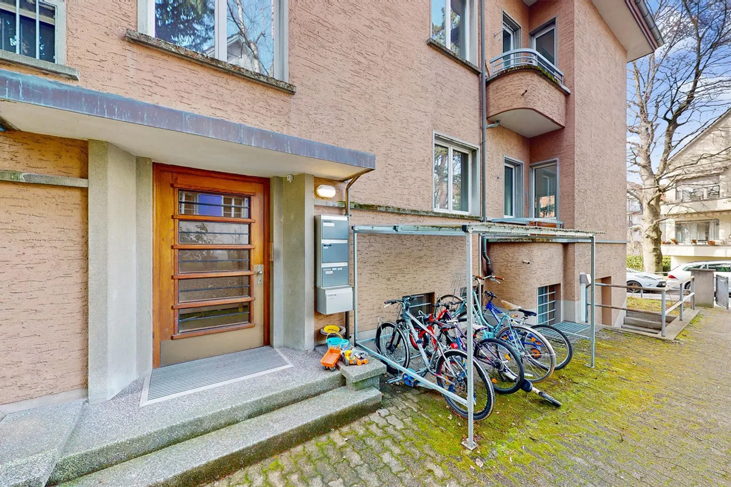 Garage direkt beim Spyriplatz - Foto 2 di 2